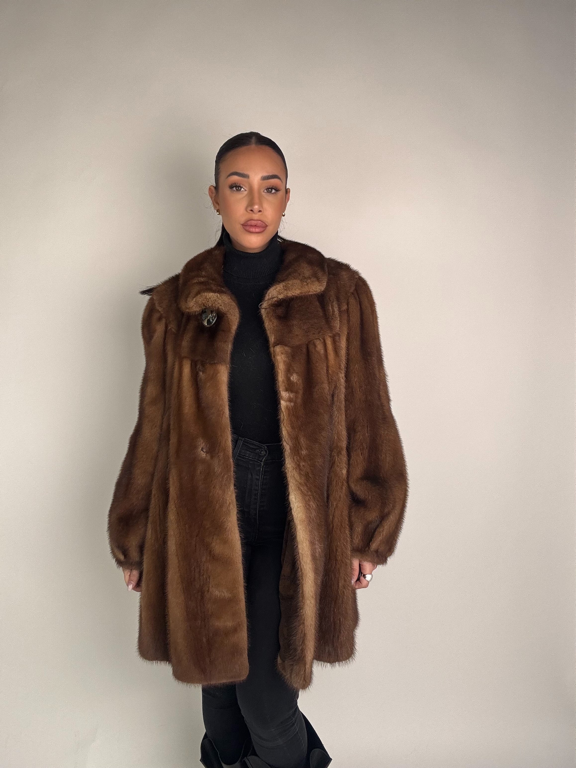 Cappotto in visone N431