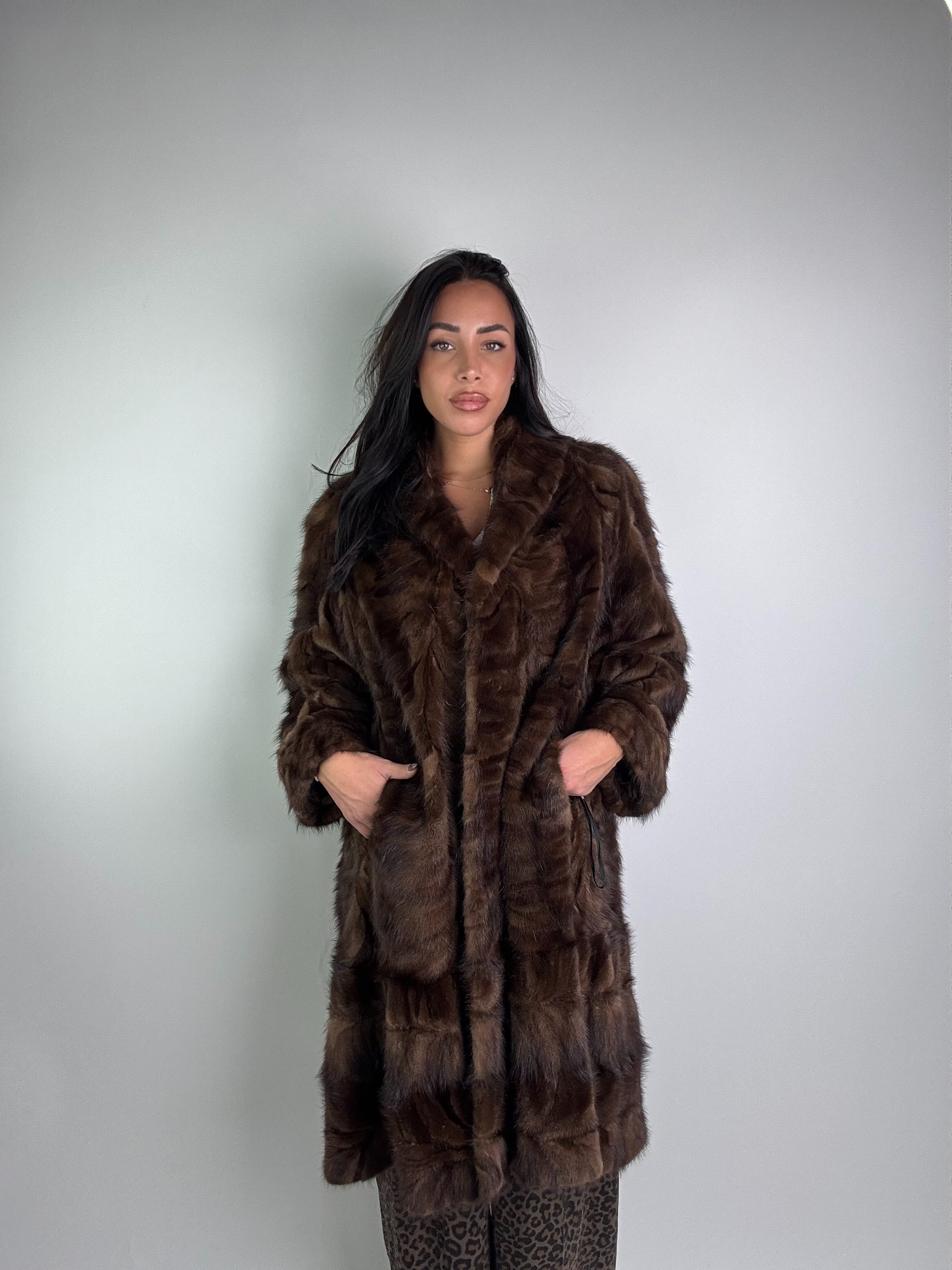 Cappotto in visone N378