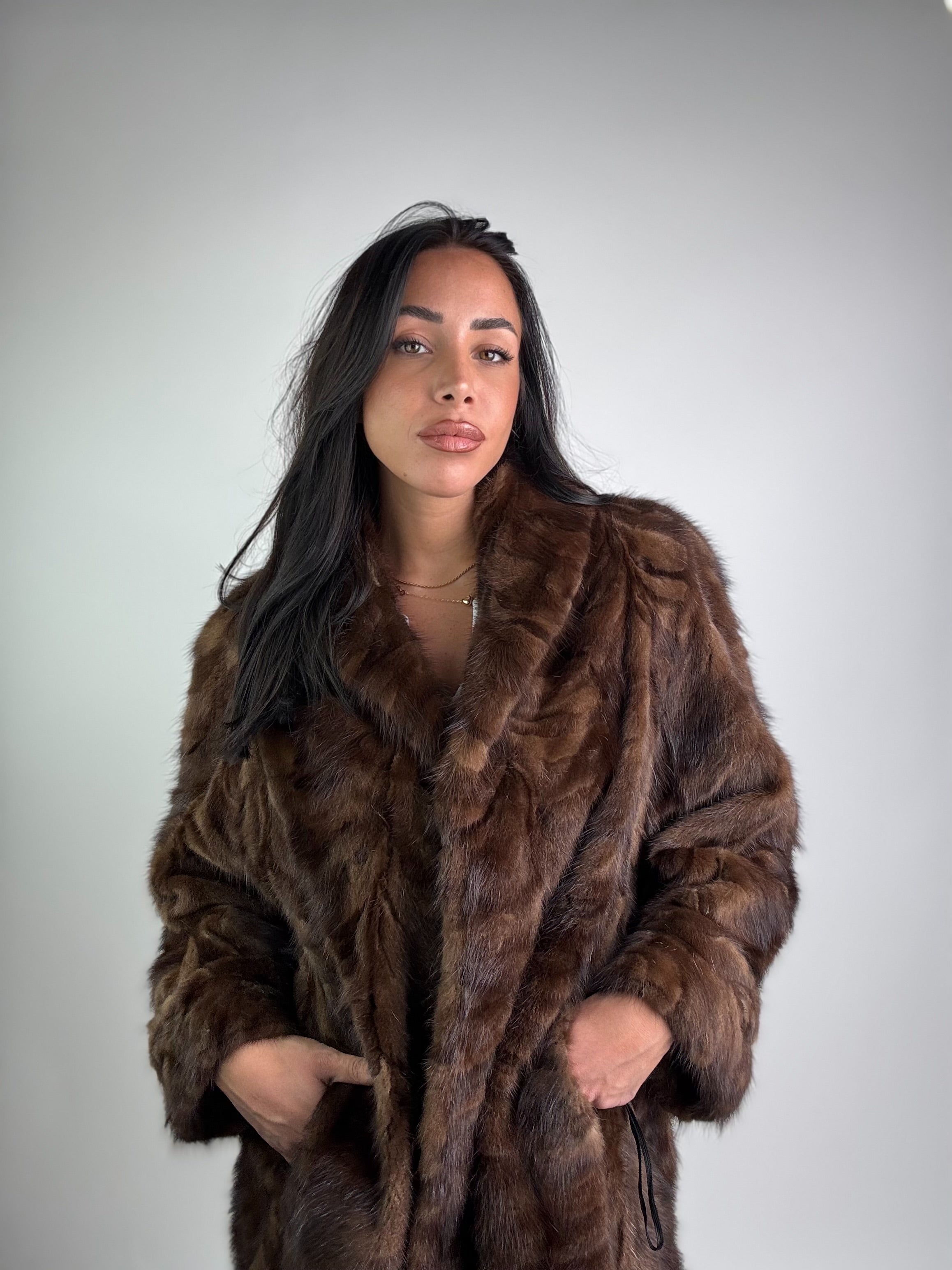 Cappotto in visone N378