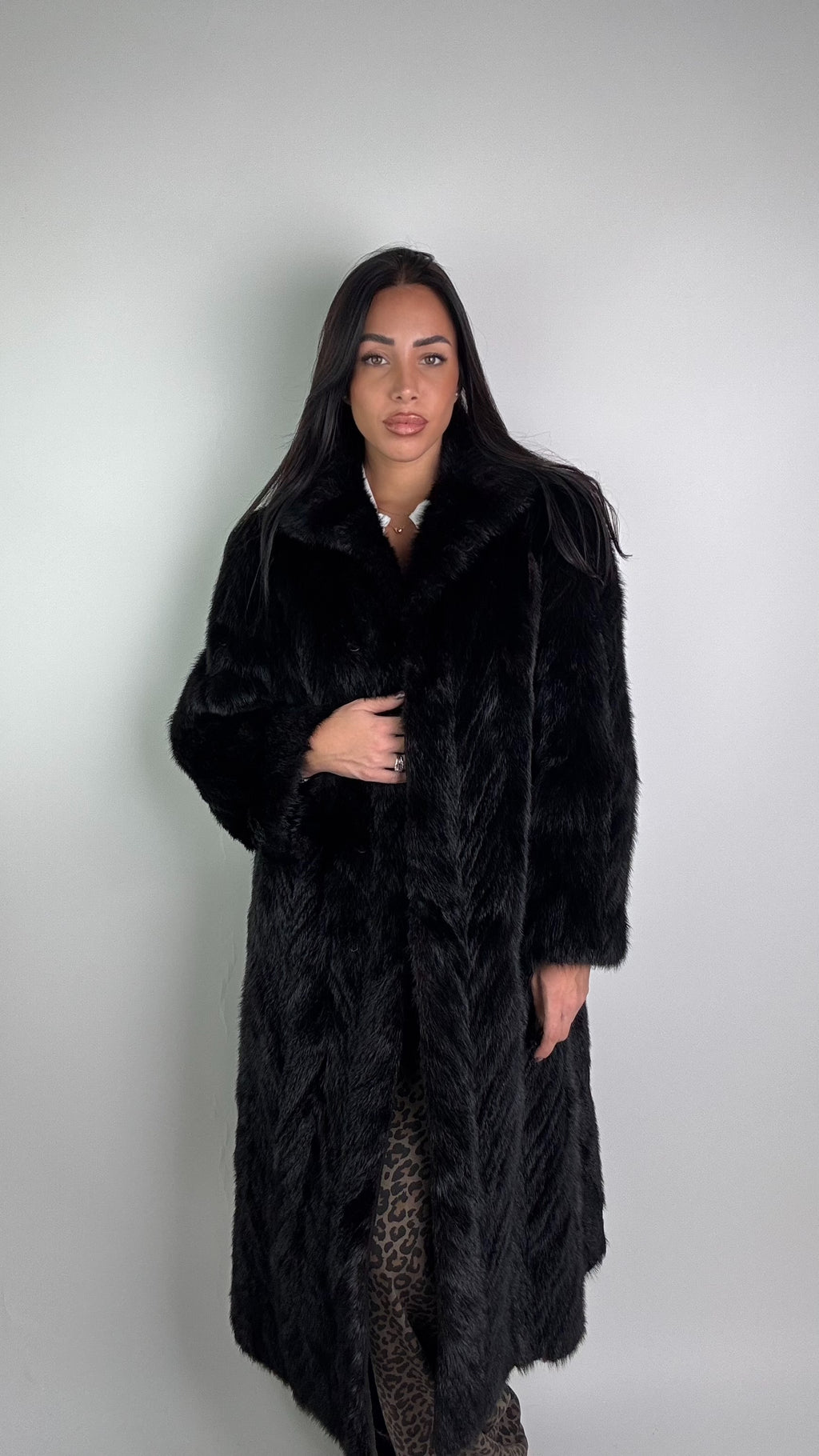 Cappotto in visone N377