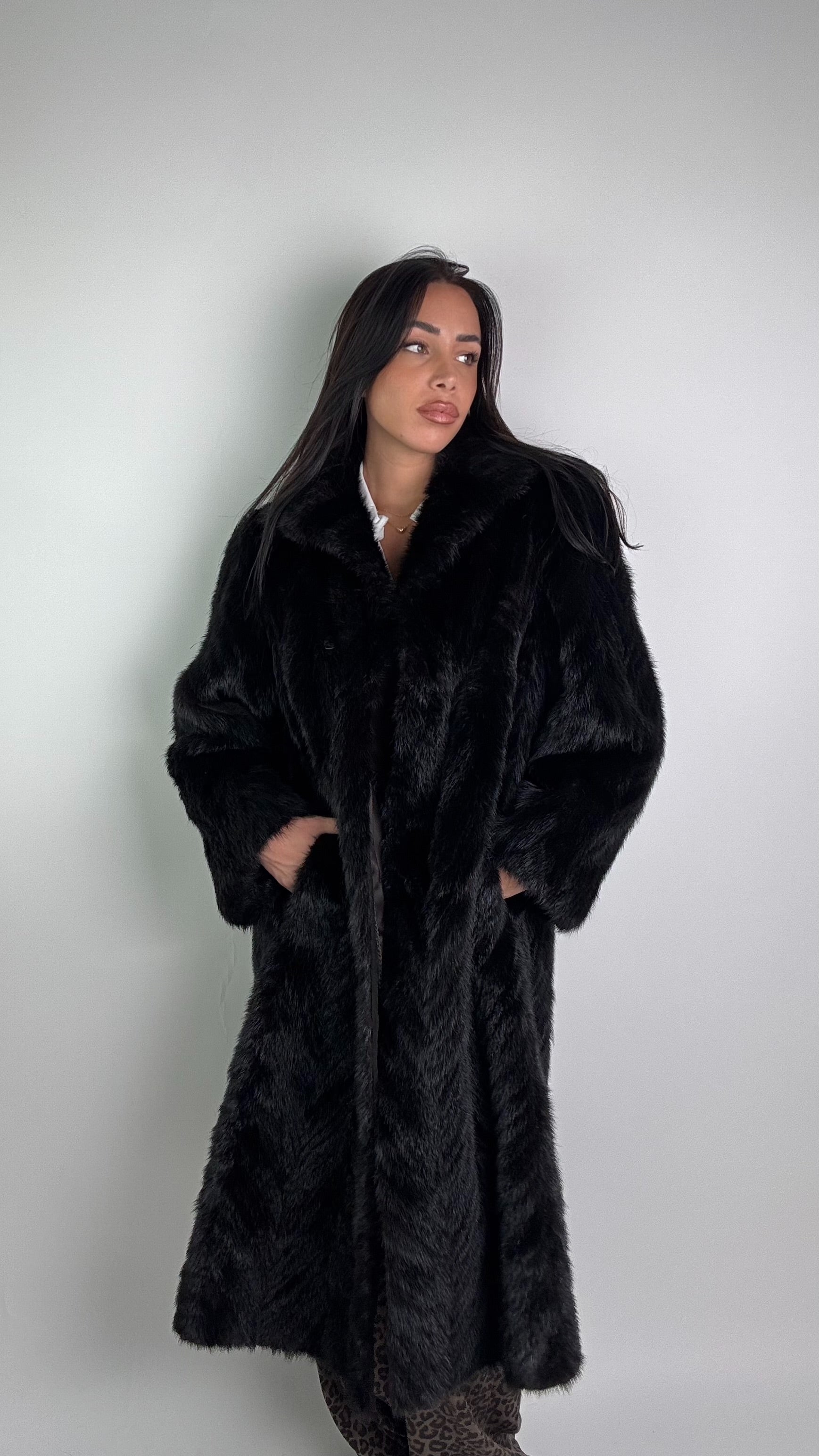 Cappotto in visone N377