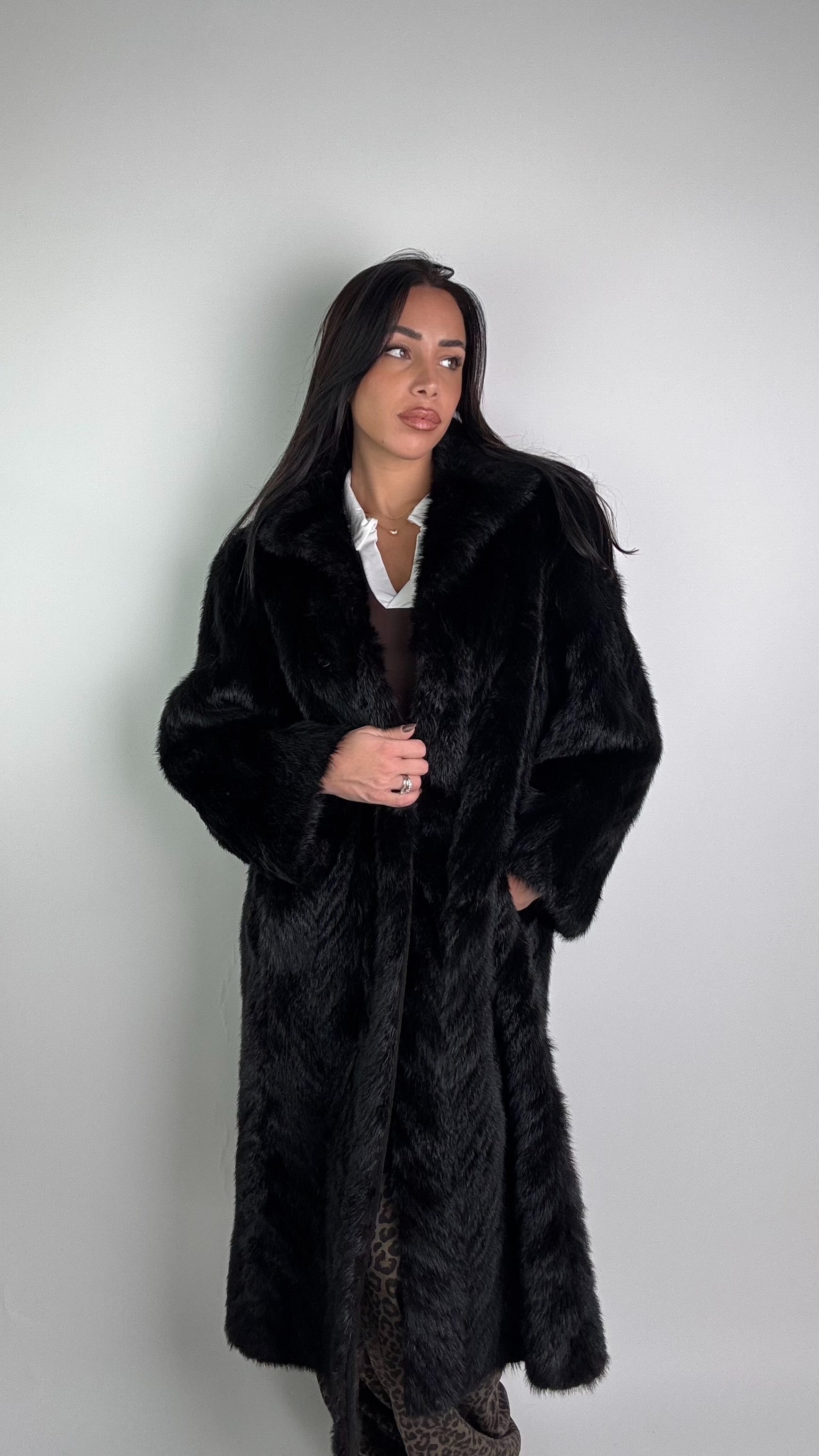 Cappotto in visone N377