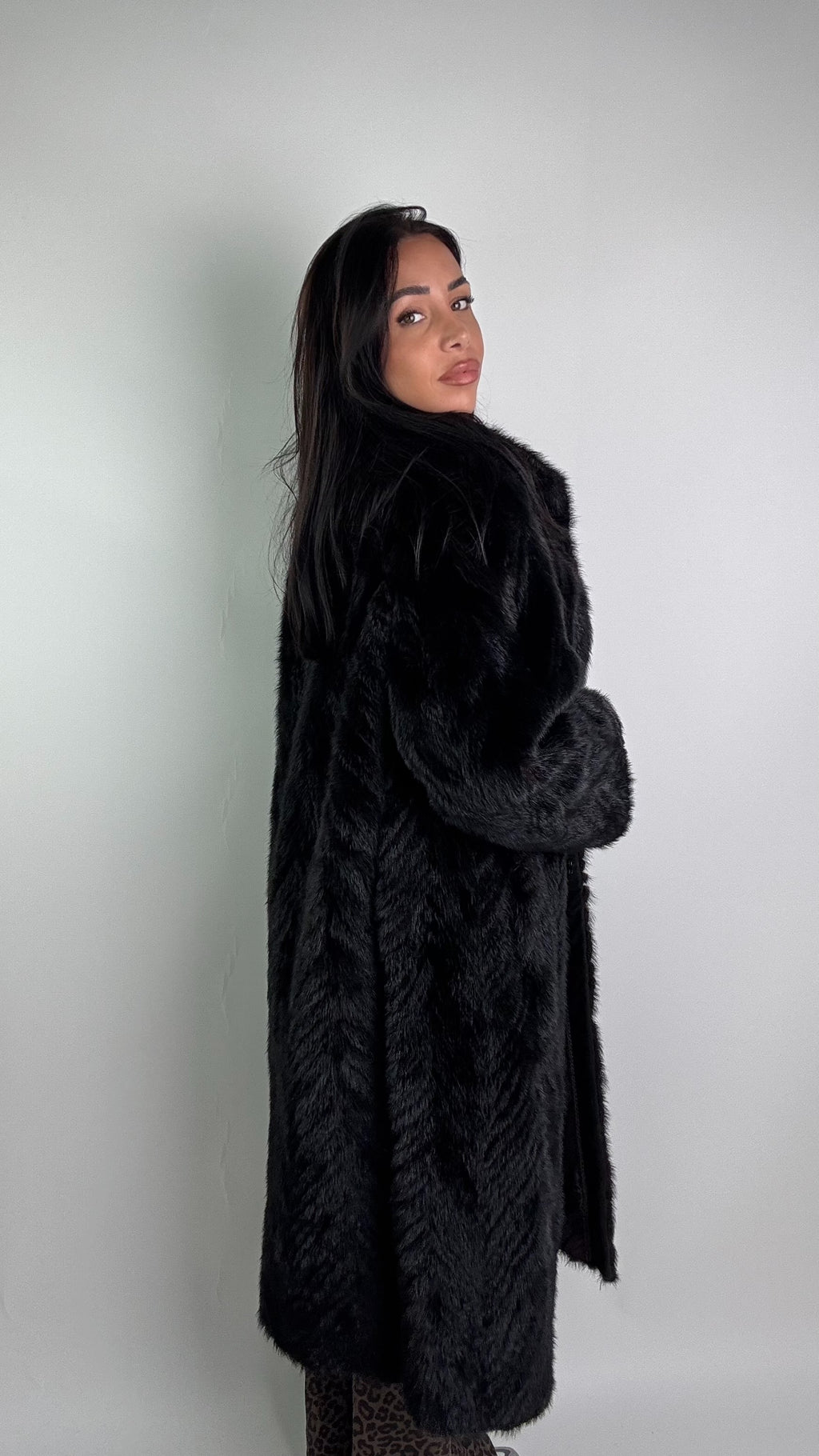 Cappotto in visone N377