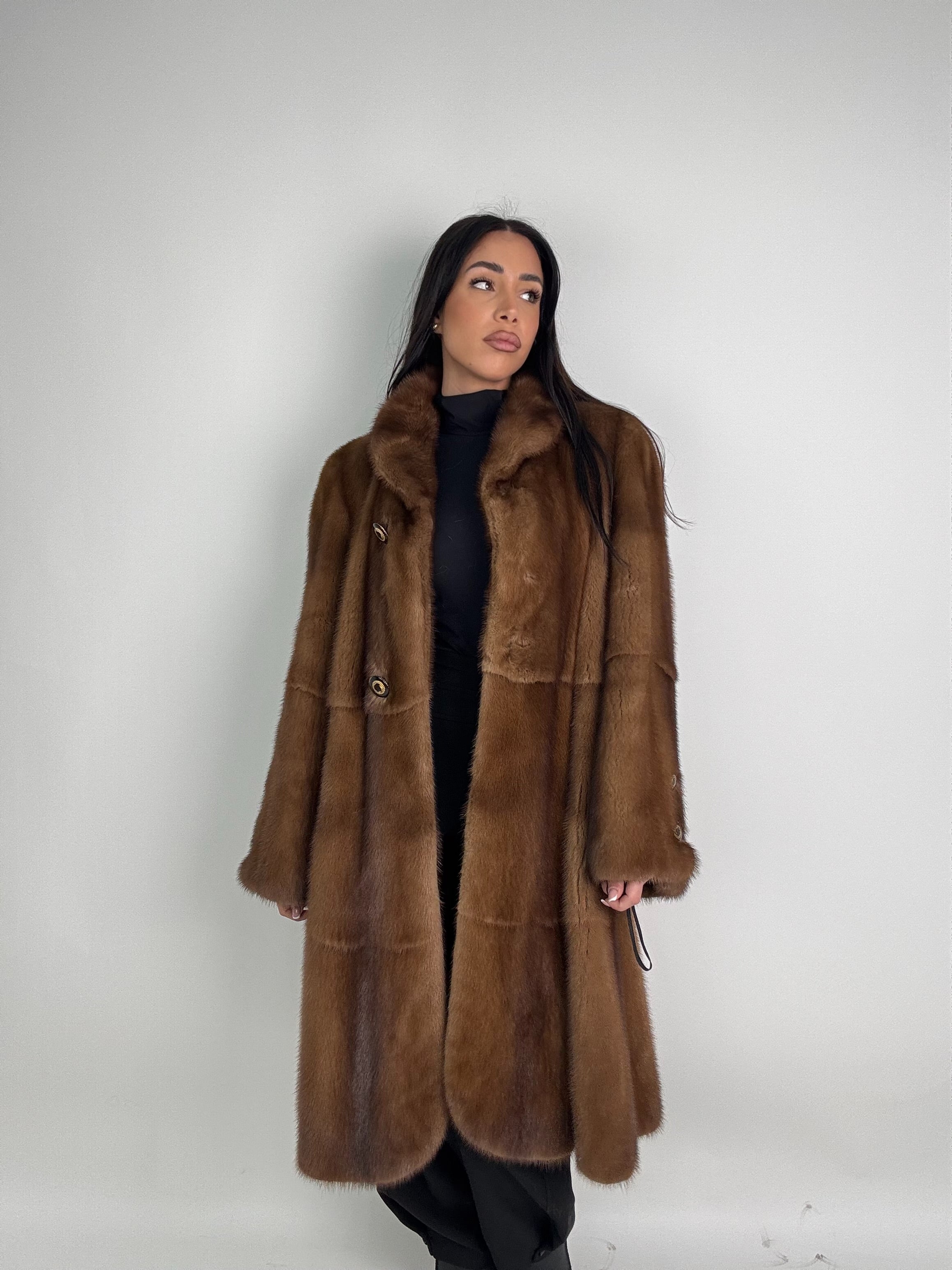 Cappotto in visone N497