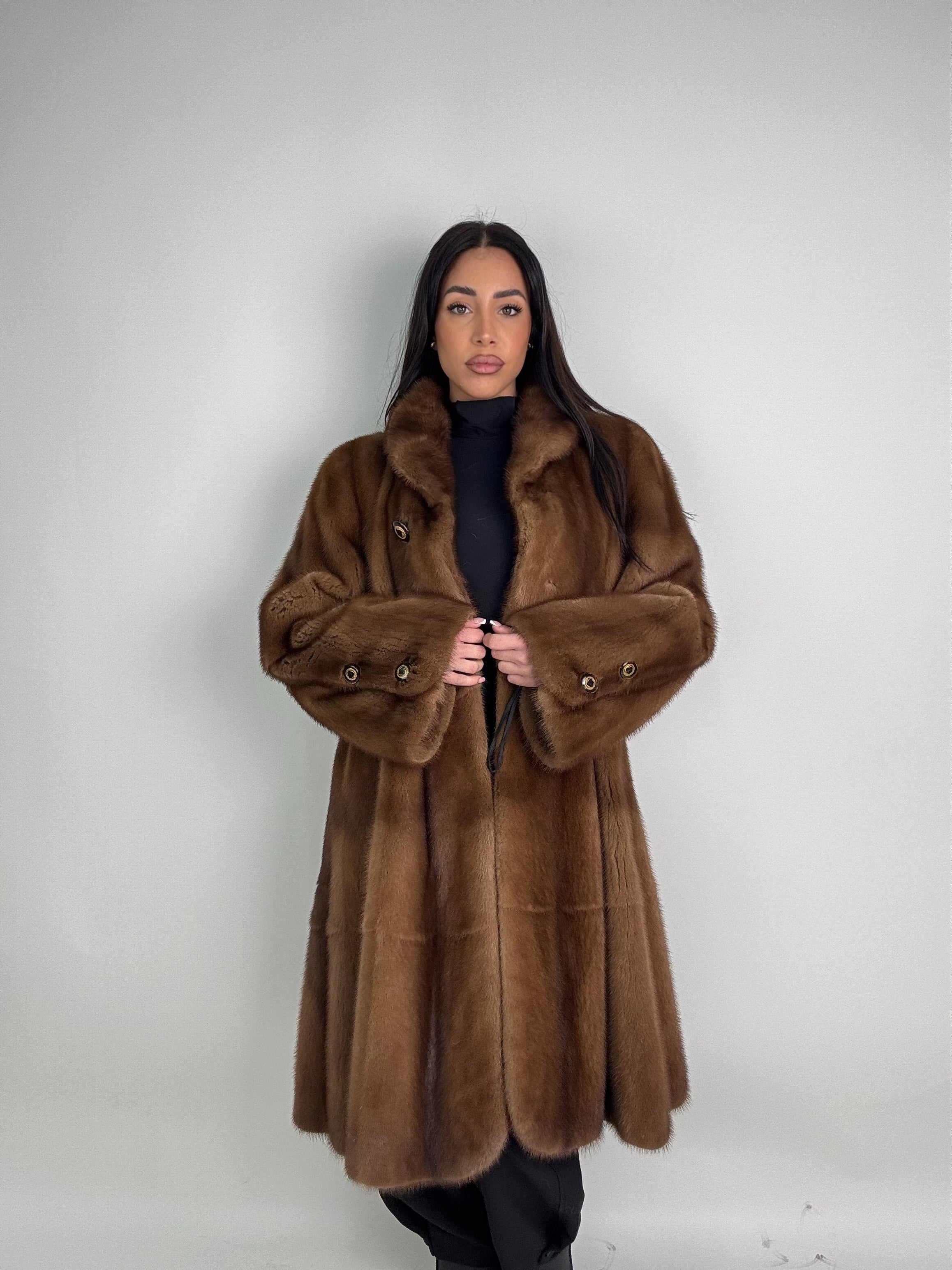 Cappotto in visone N497