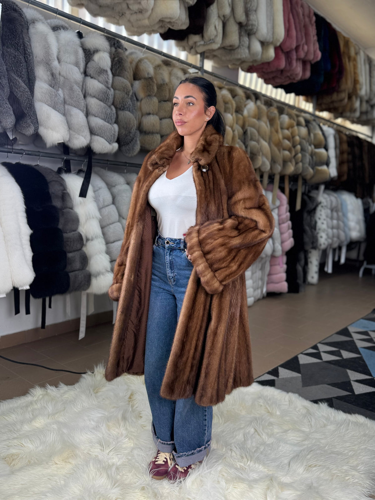Cappotto in visone N743
