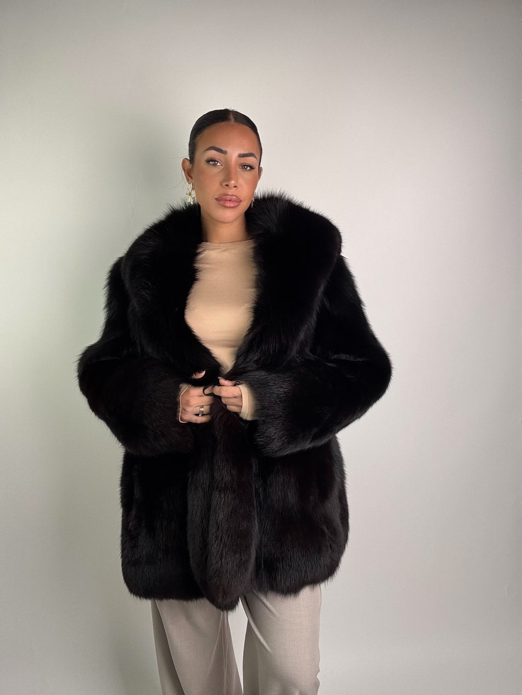 Giacca in volpe total black N966