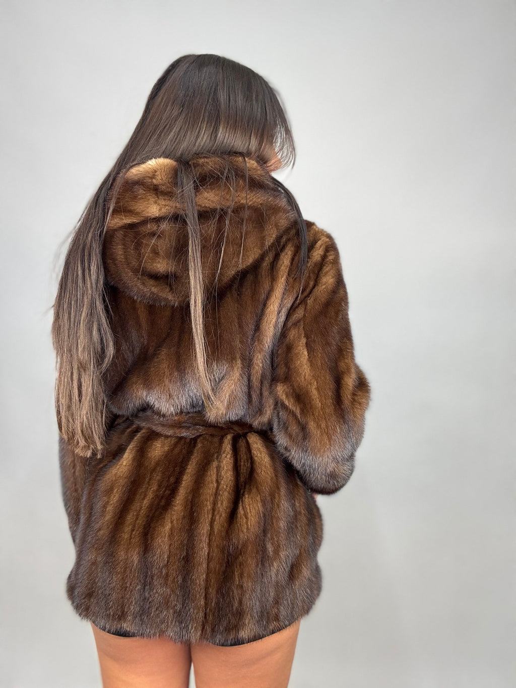 Giacca in visone cintura e cappuccio