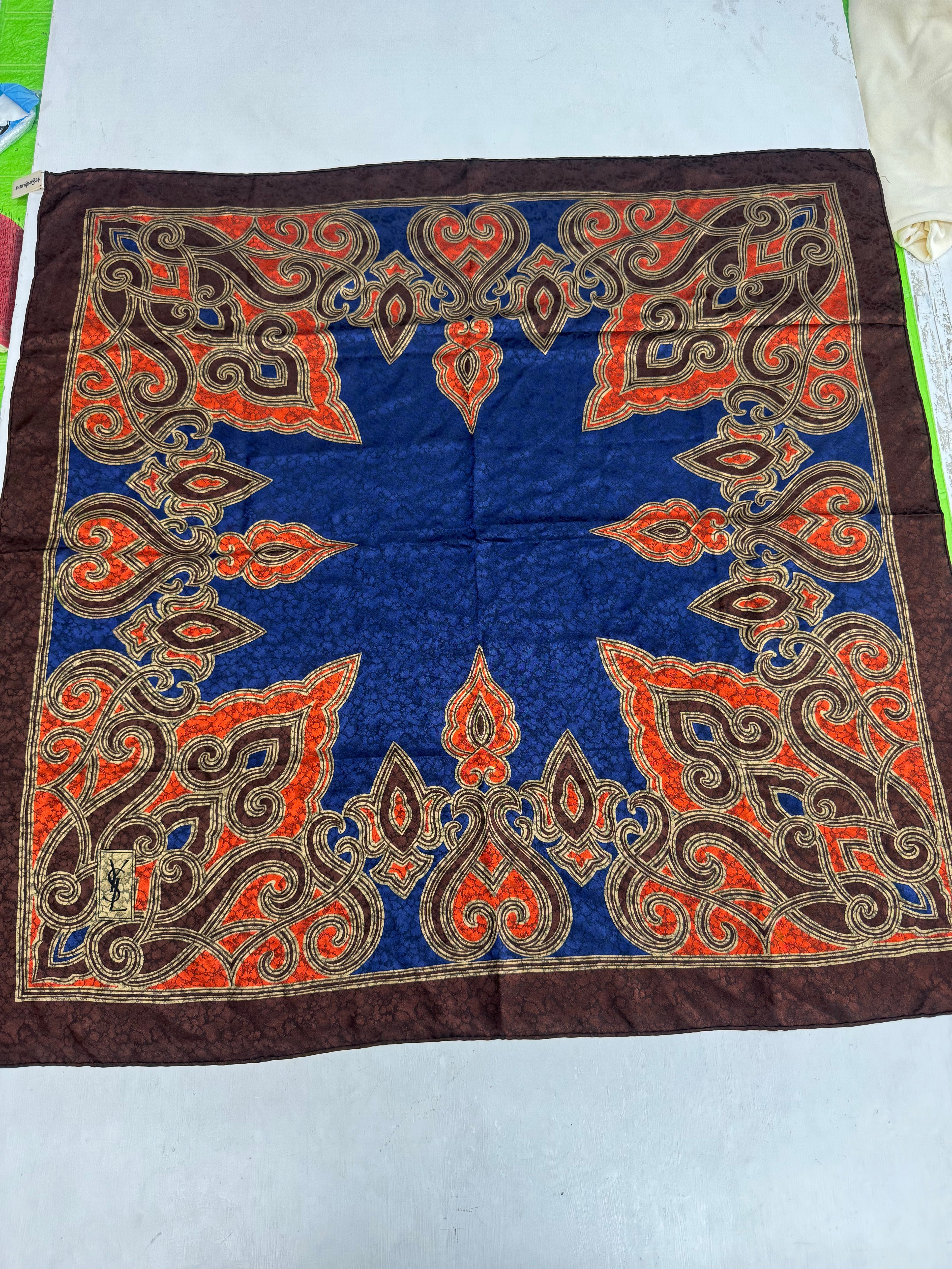 Foulard  YvesSaintLaurent