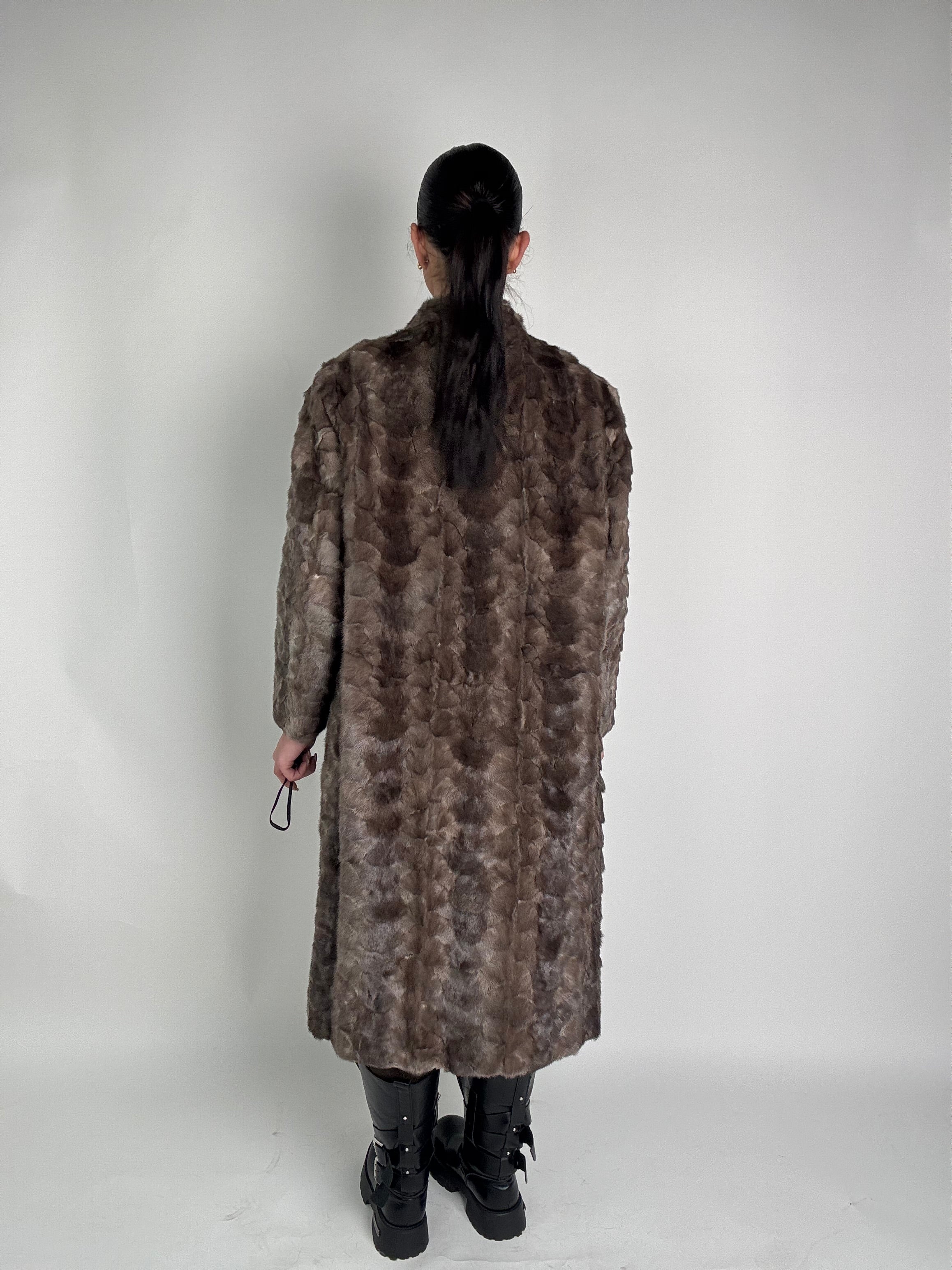 Cappotto in visone N434