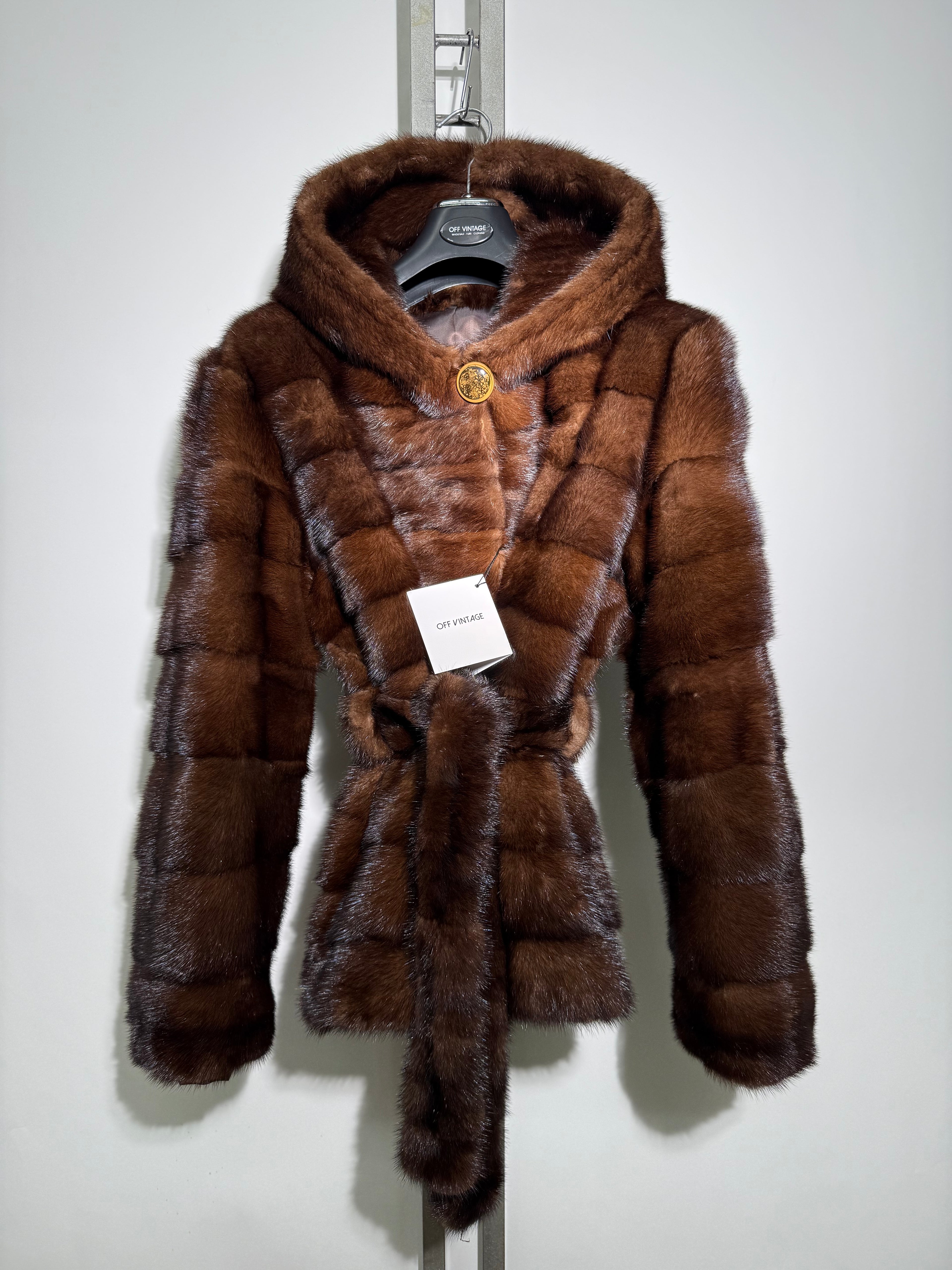 Giacca in visone cintura e cappuccio