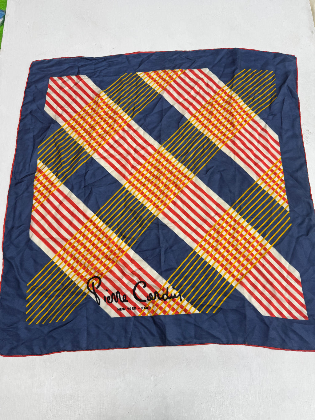 Foulard  Pierre Cardin