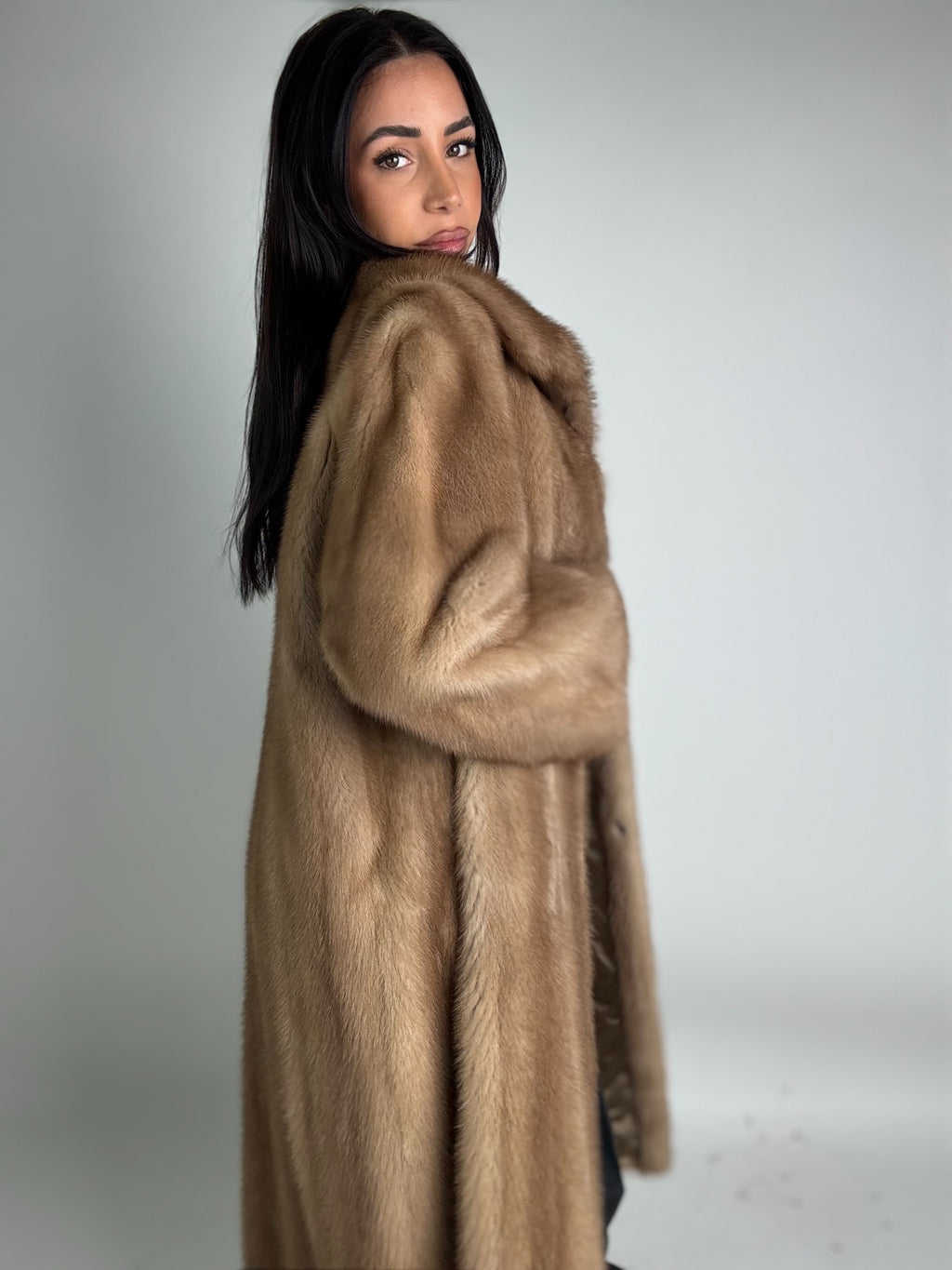 Cappotto in visone N501