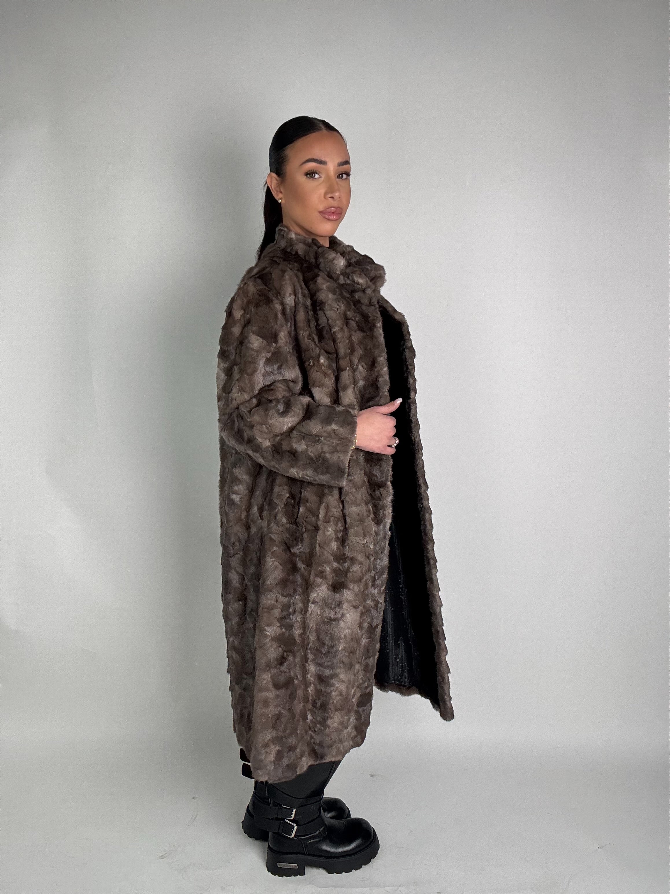 Cappotto in visone N434