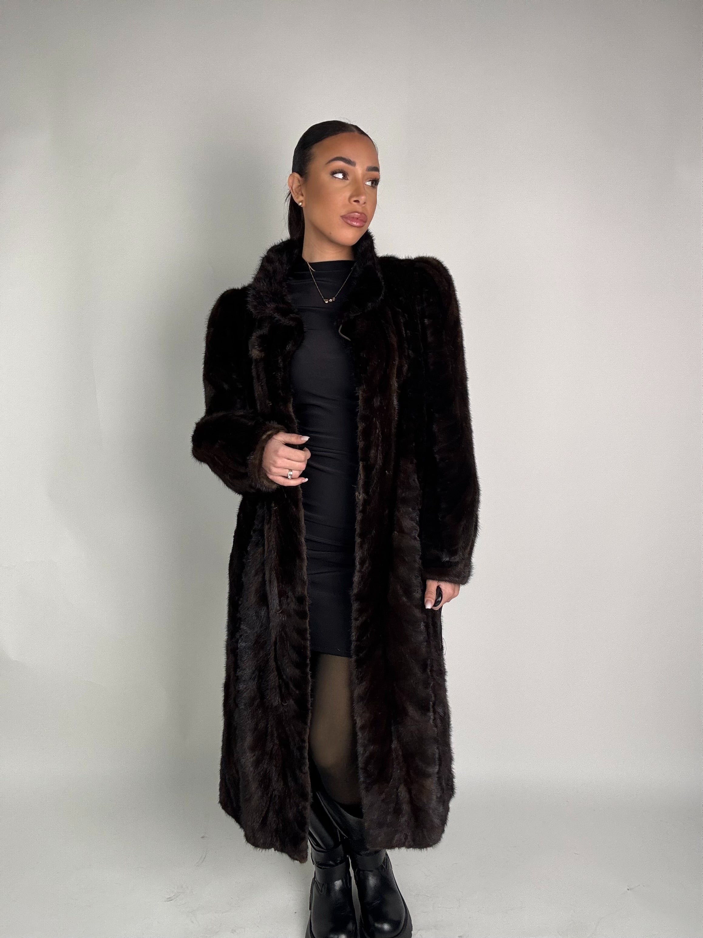 Cappotto in visone N435