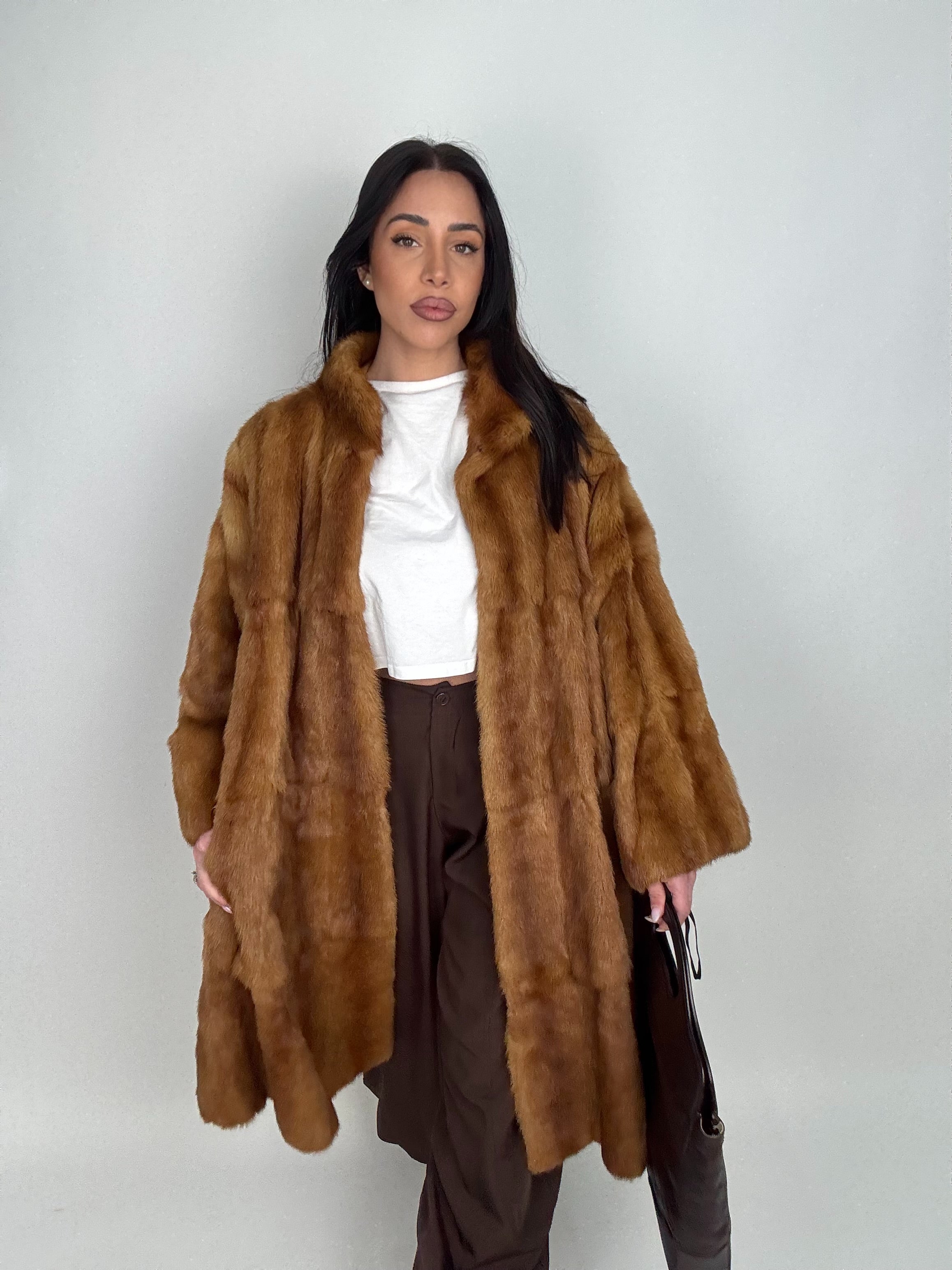 Cappotto in visone N606