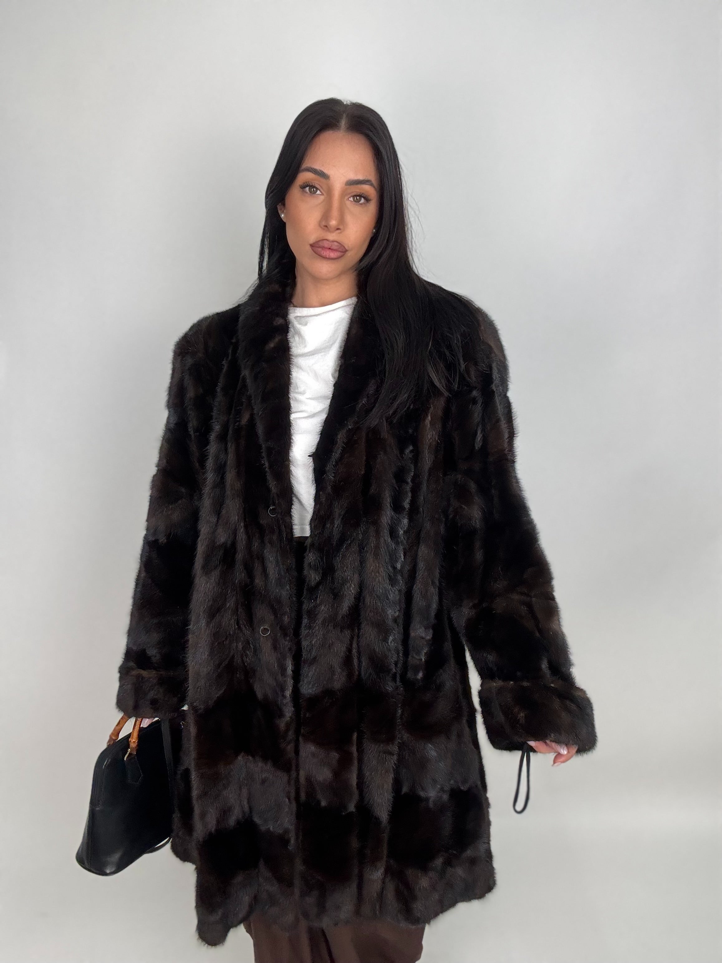 Cappotto in visone N607