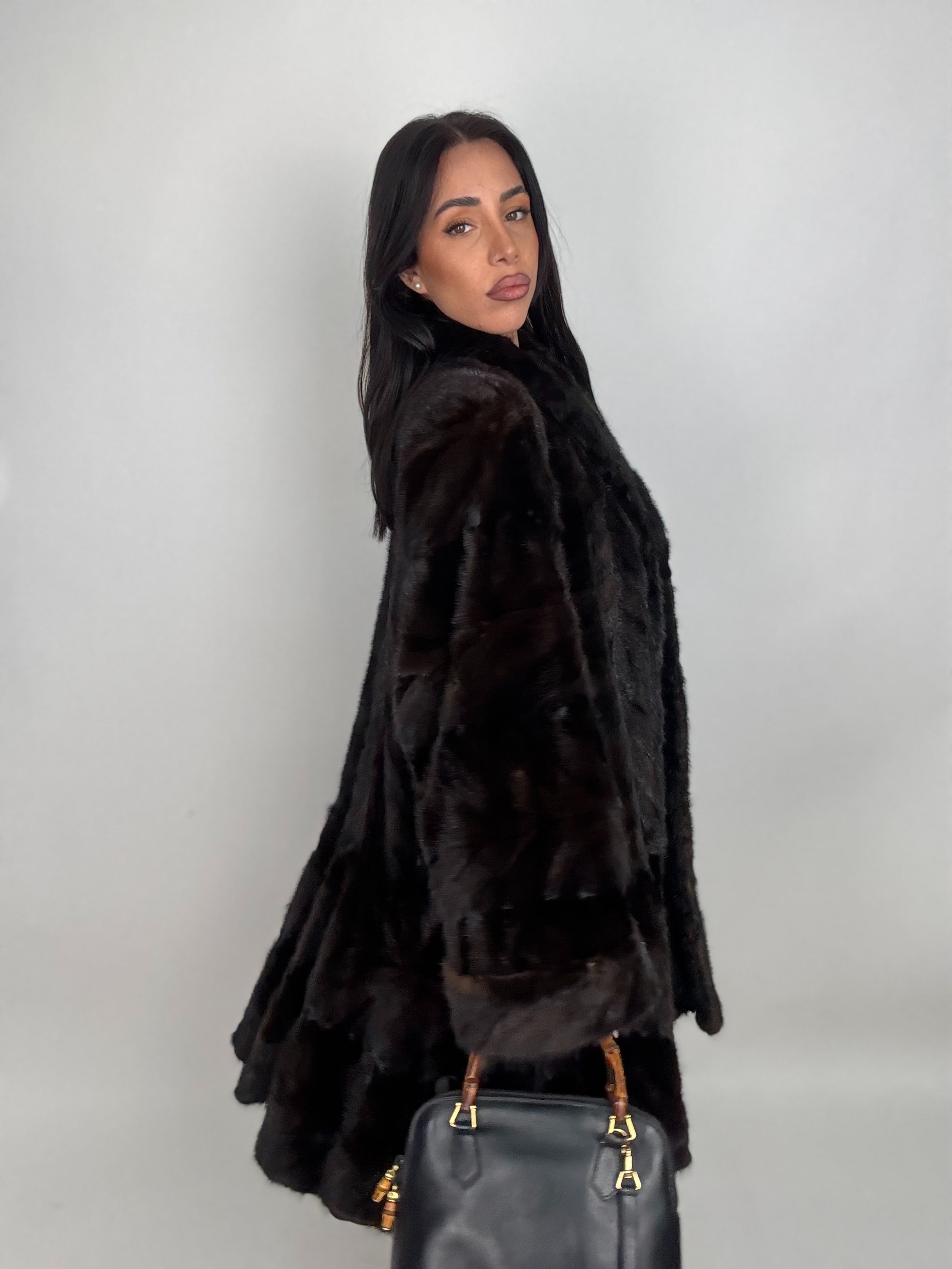 Cappotto in visone N607