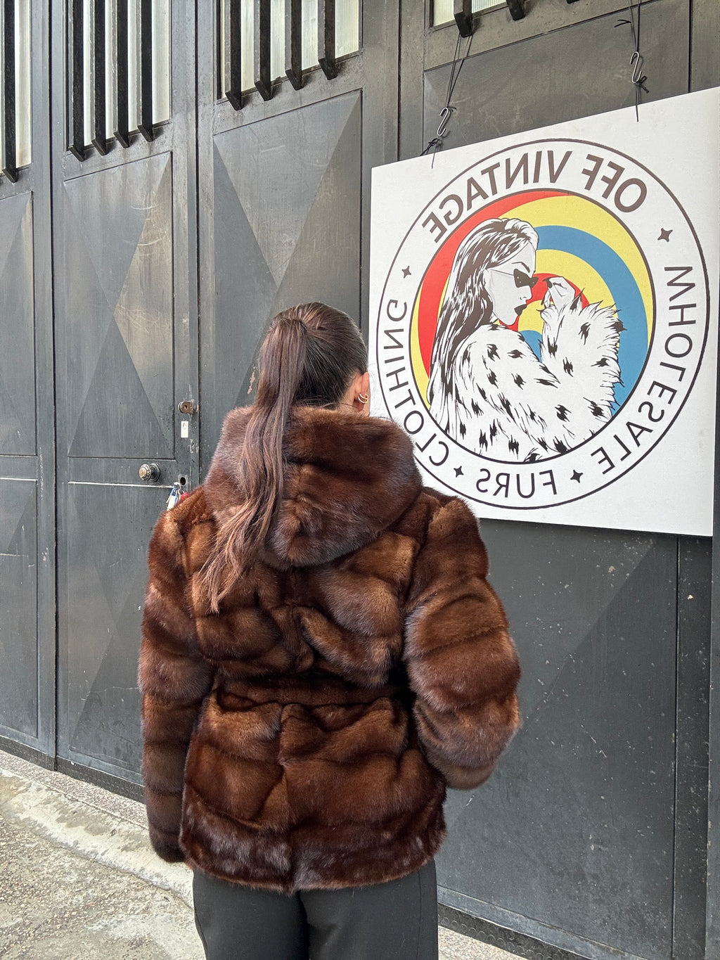 Giacca in visone cintura e cappuccio