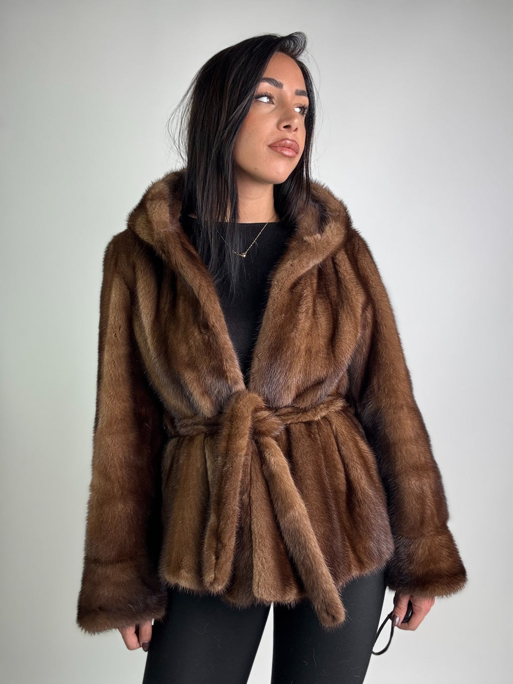 Giacca in visone cintura e cappuccio N121
