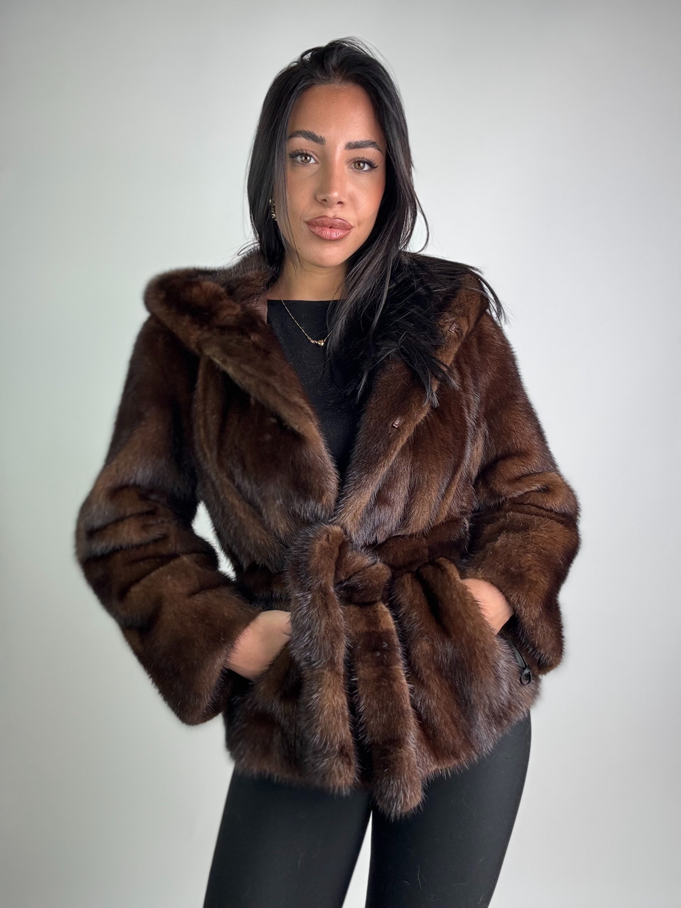 Giacca in visone cintura e cappuccio N122