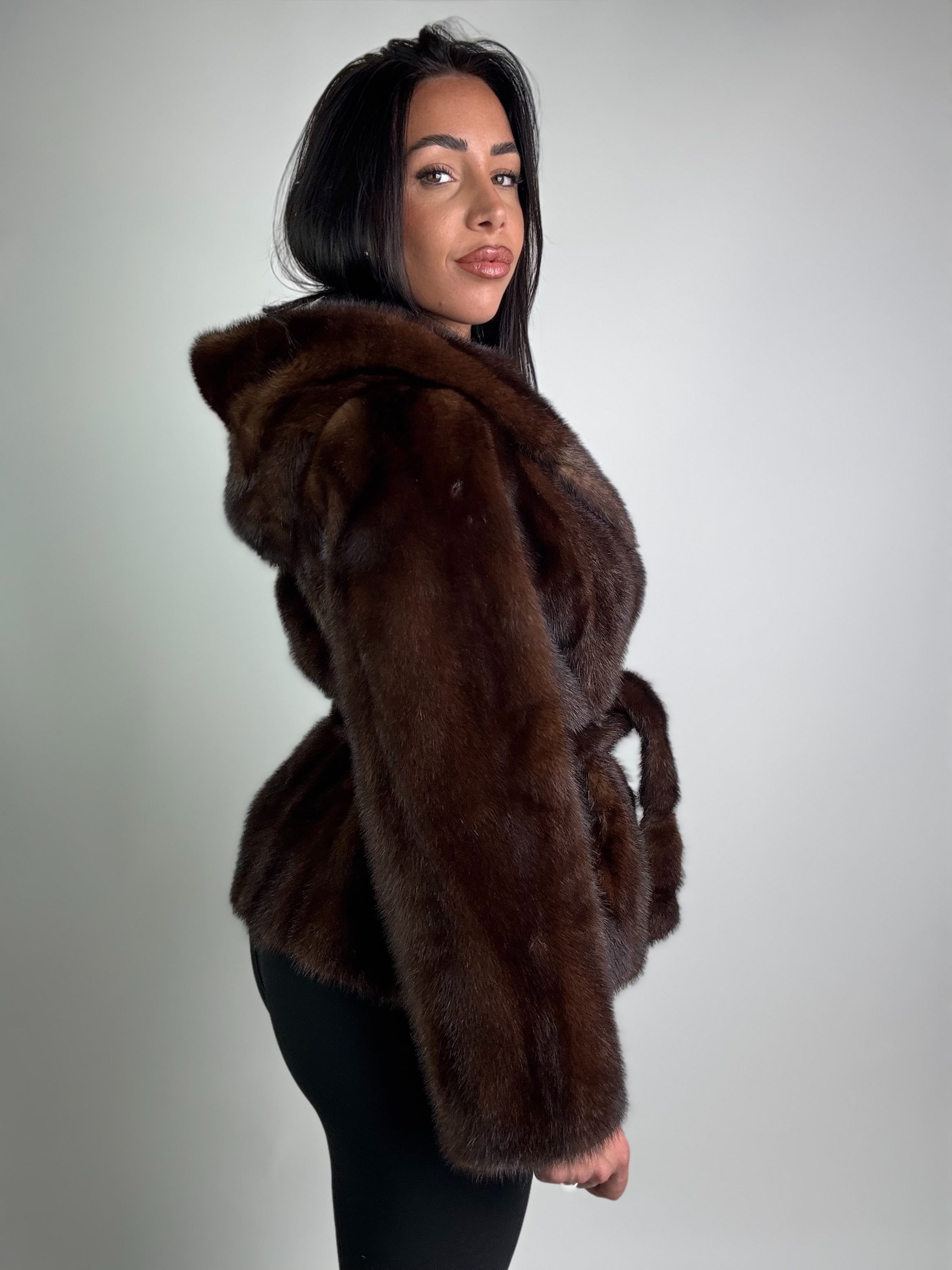 Giacca in visone cintura e cappuccio N122