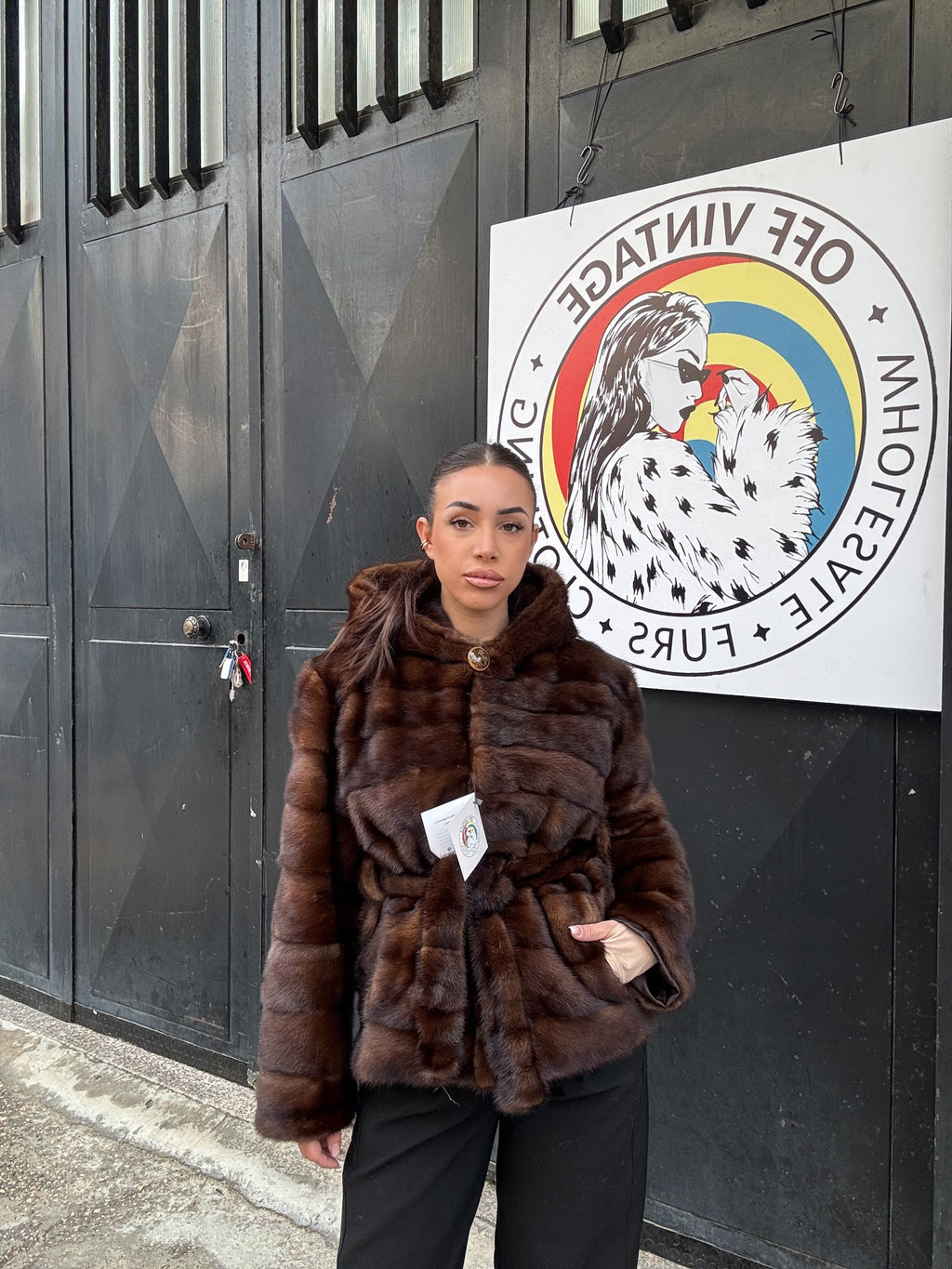 Giacca in visone cintura e cappuccio