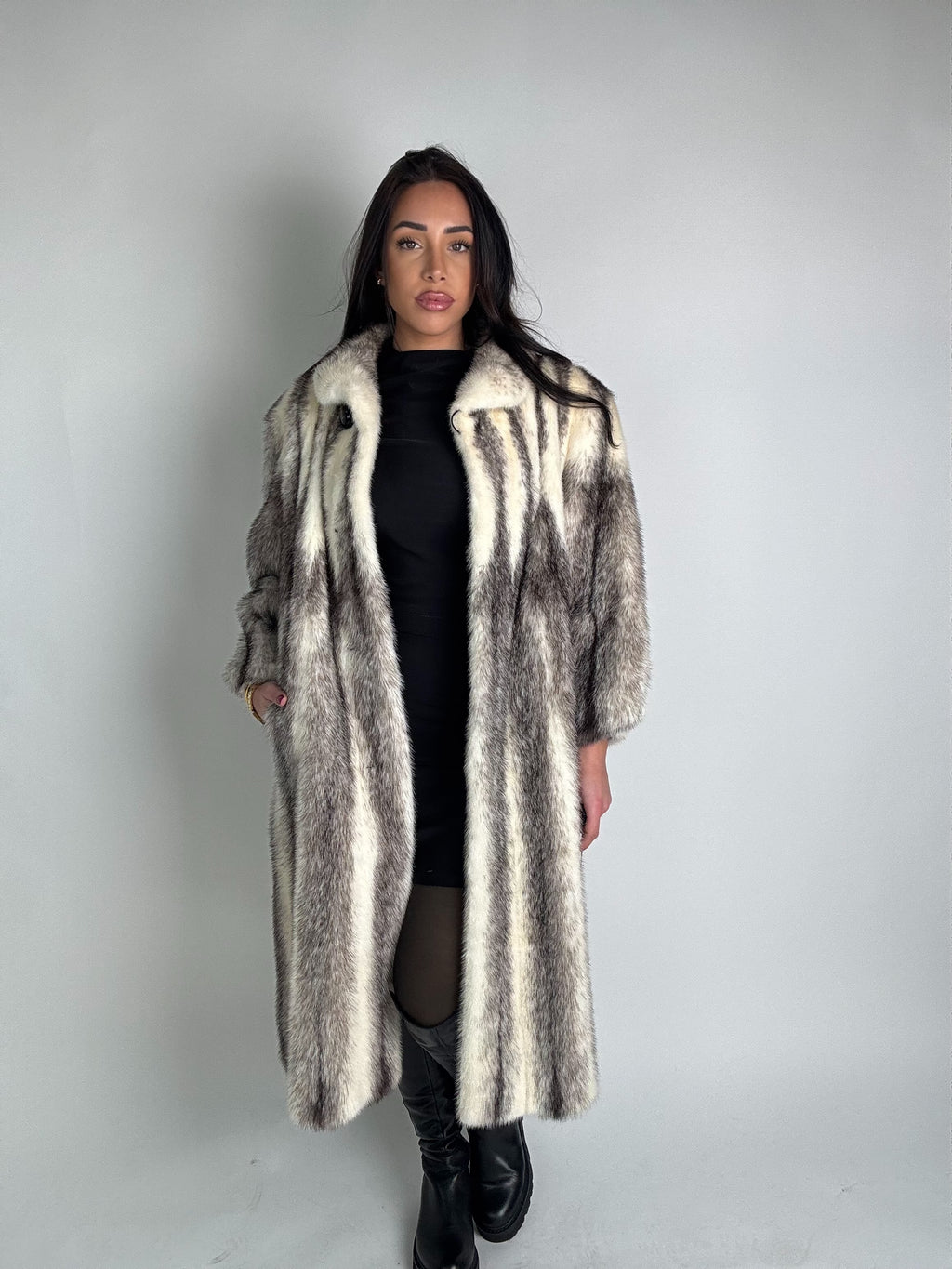 Cappotto in visone N438