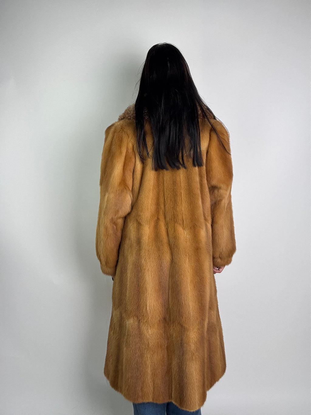 Cappotto in visone e volpe N384