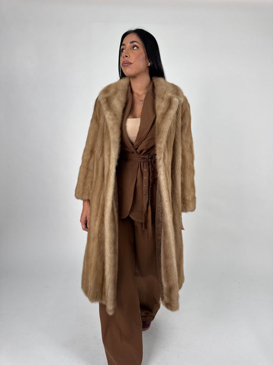 Cappotto in visone N749