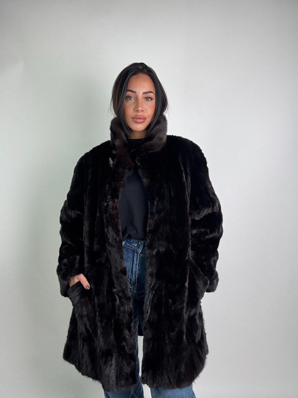 Cappotto in visone N381