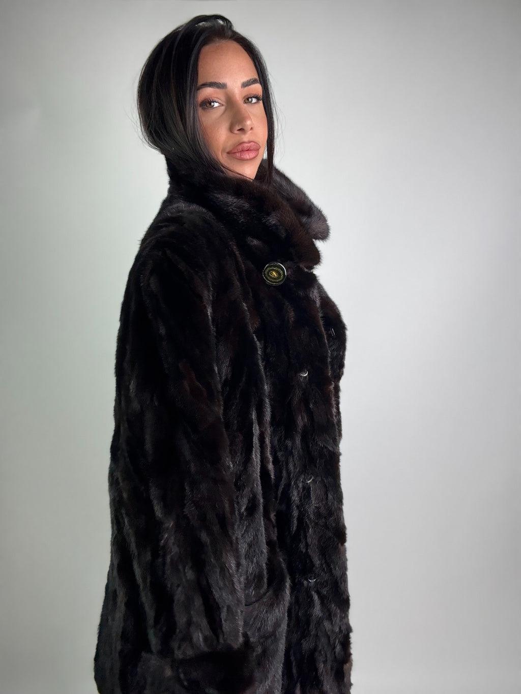 Cappotto in visone N381