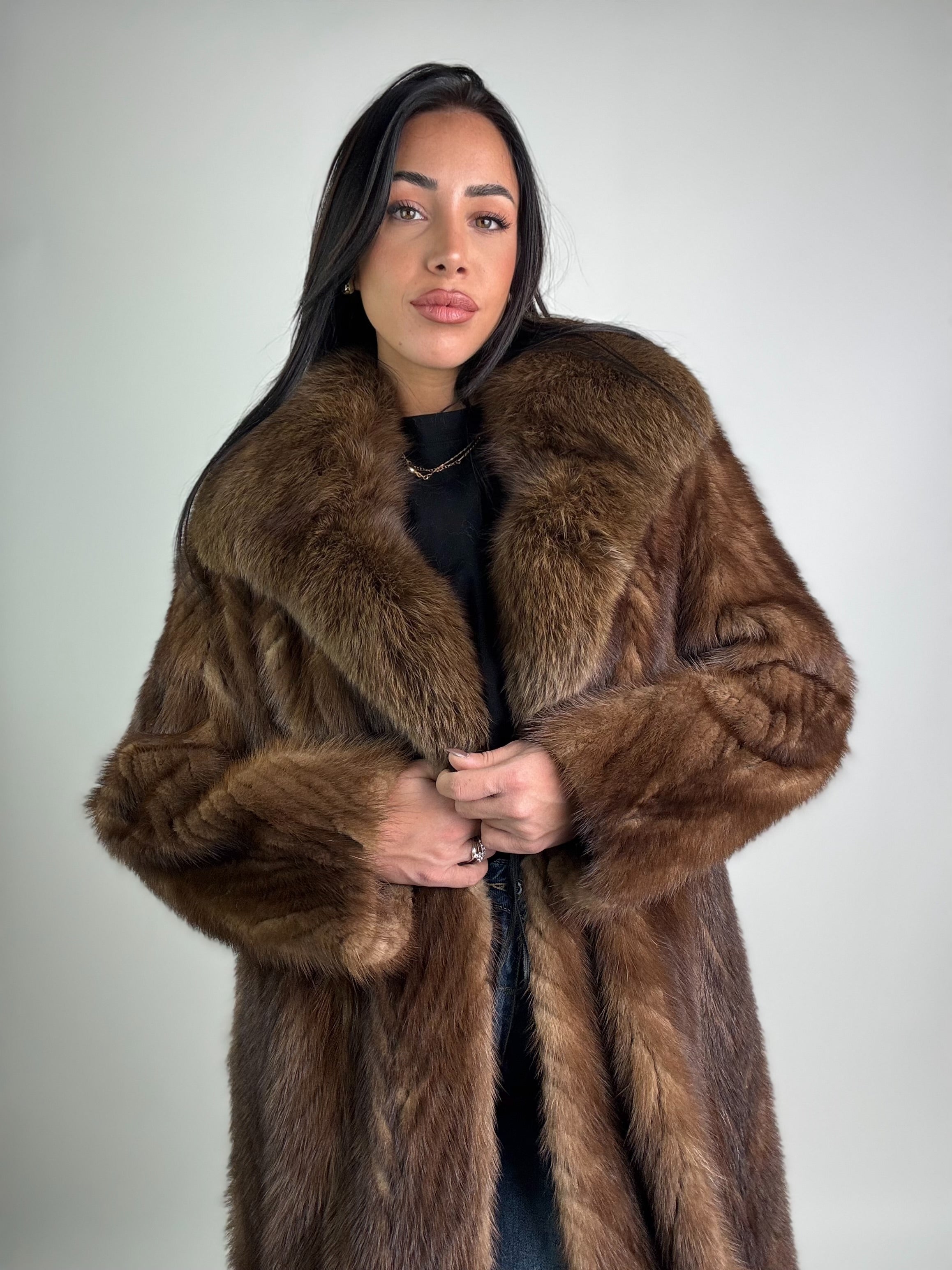 Cappotto in visone e volpe N383