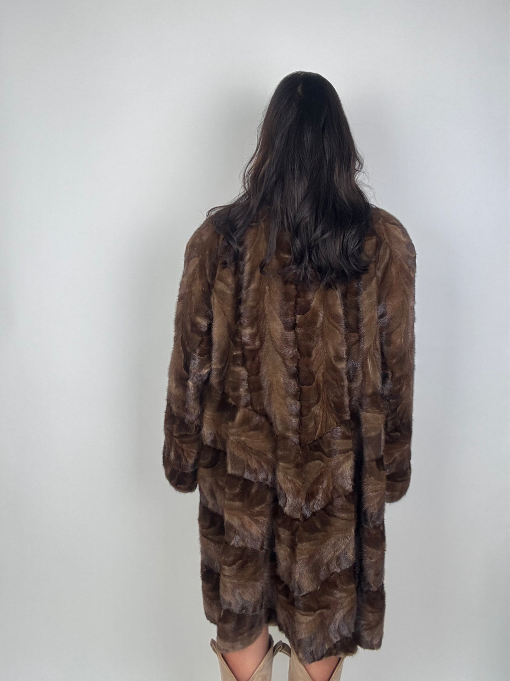 Cappotto in visone N664