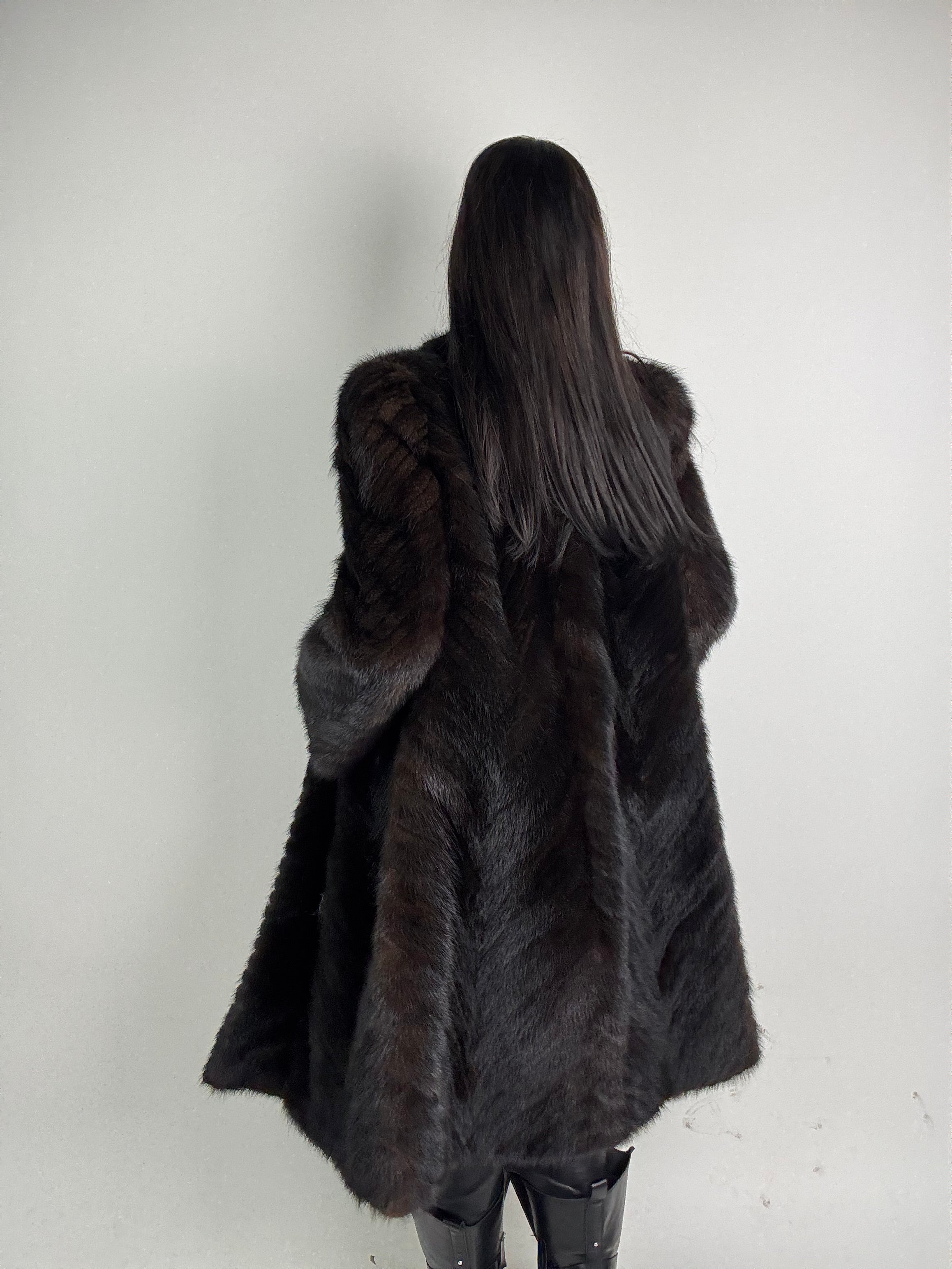 Cappotto in visone N504