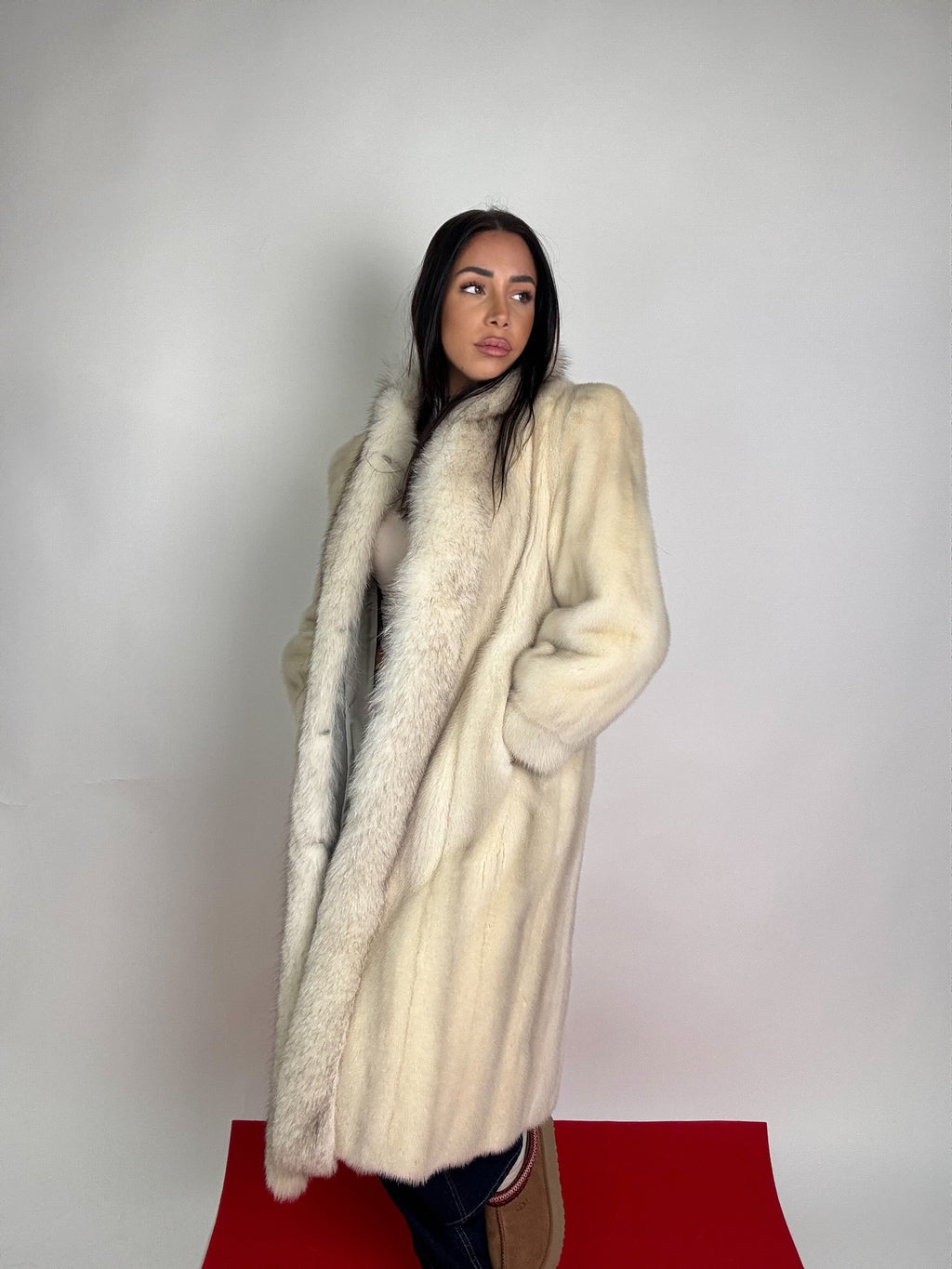 Cappotto in visone N441
