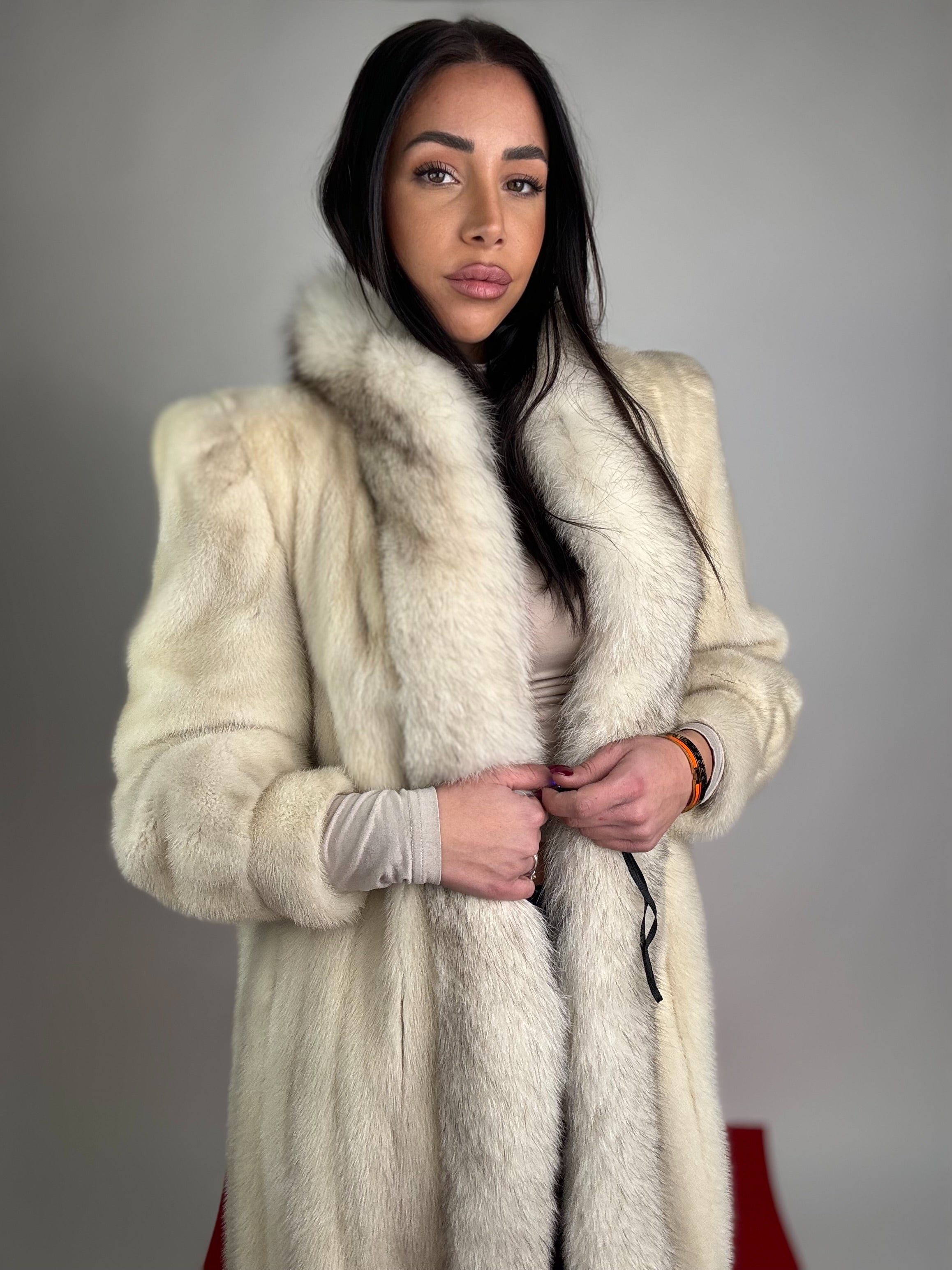 Cappotto in visone N441