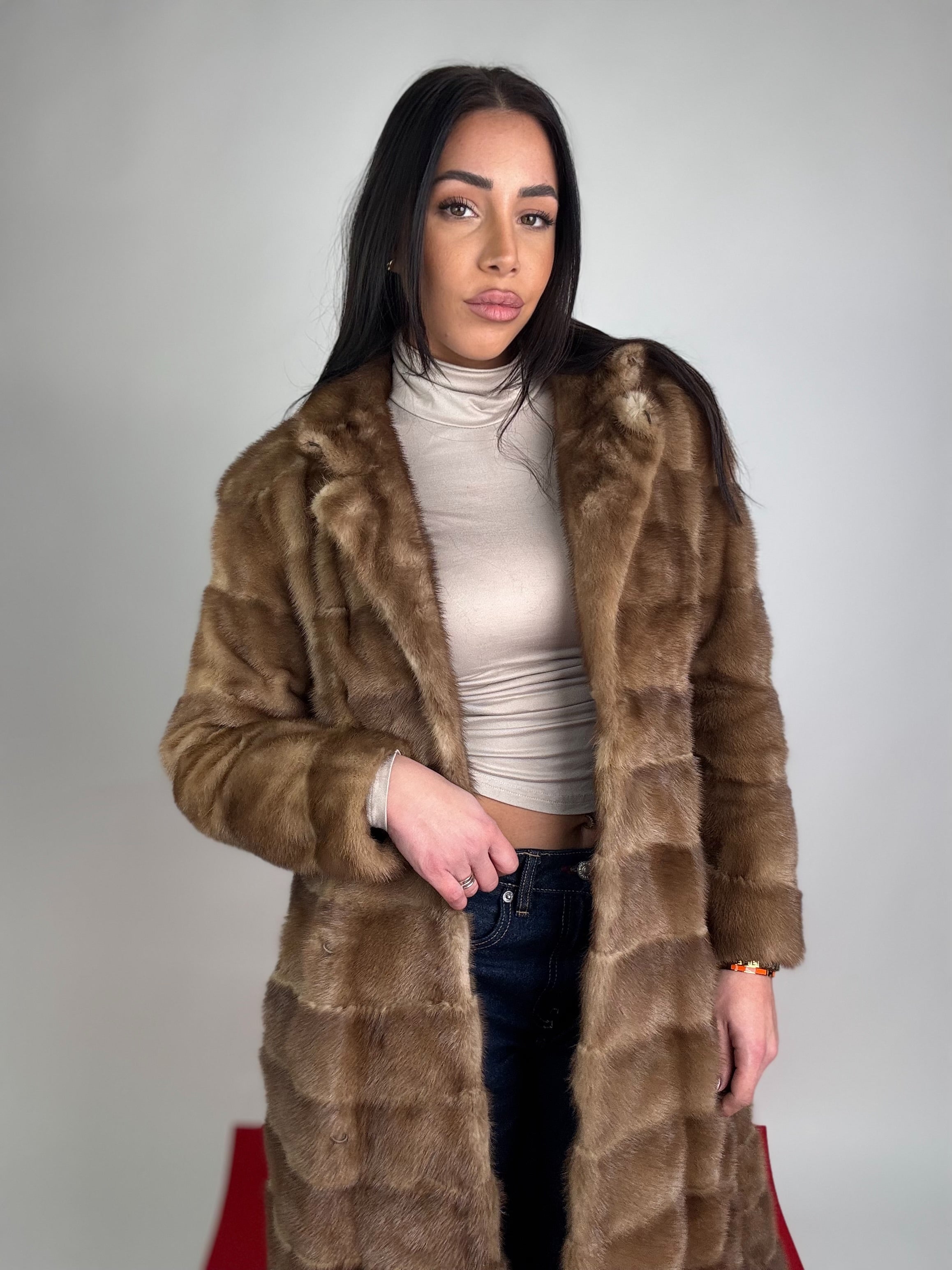 Cappotto in visone N442