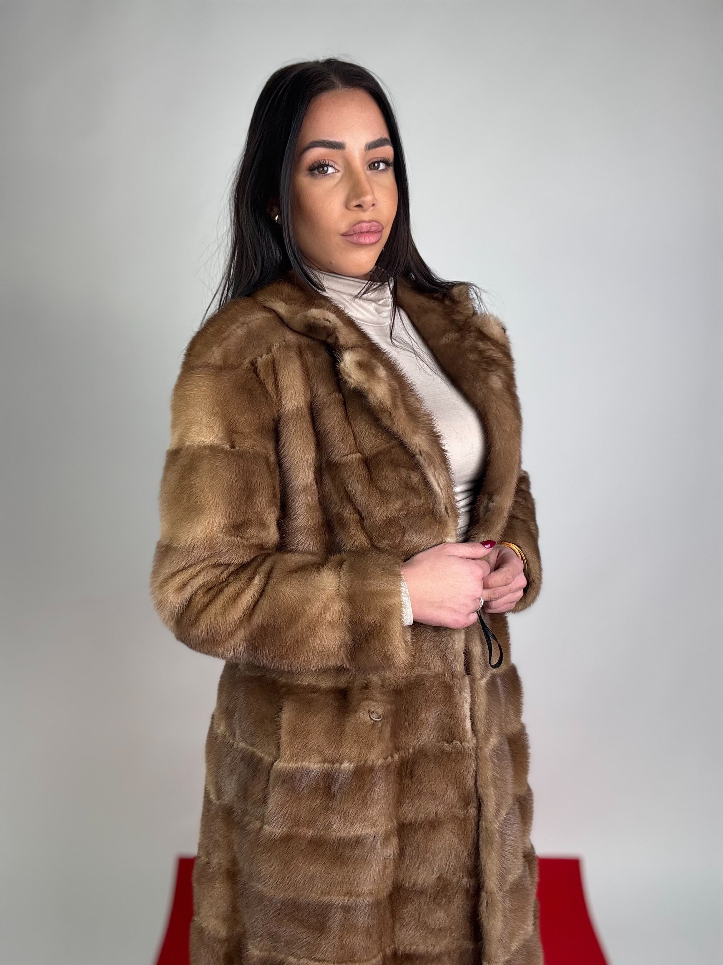 Cappotto in visone N442