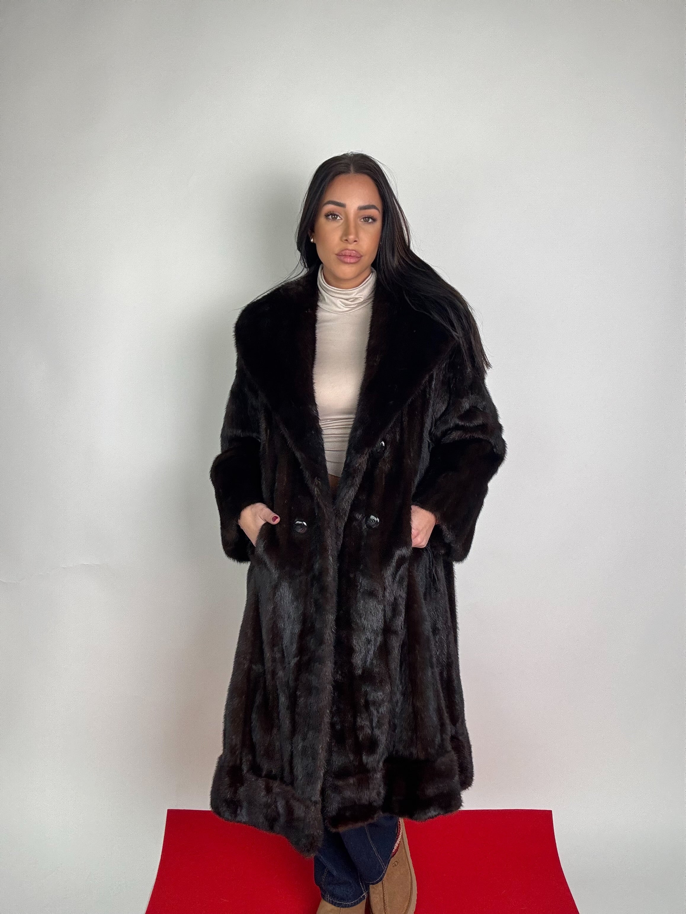 Cappotto in visone N443