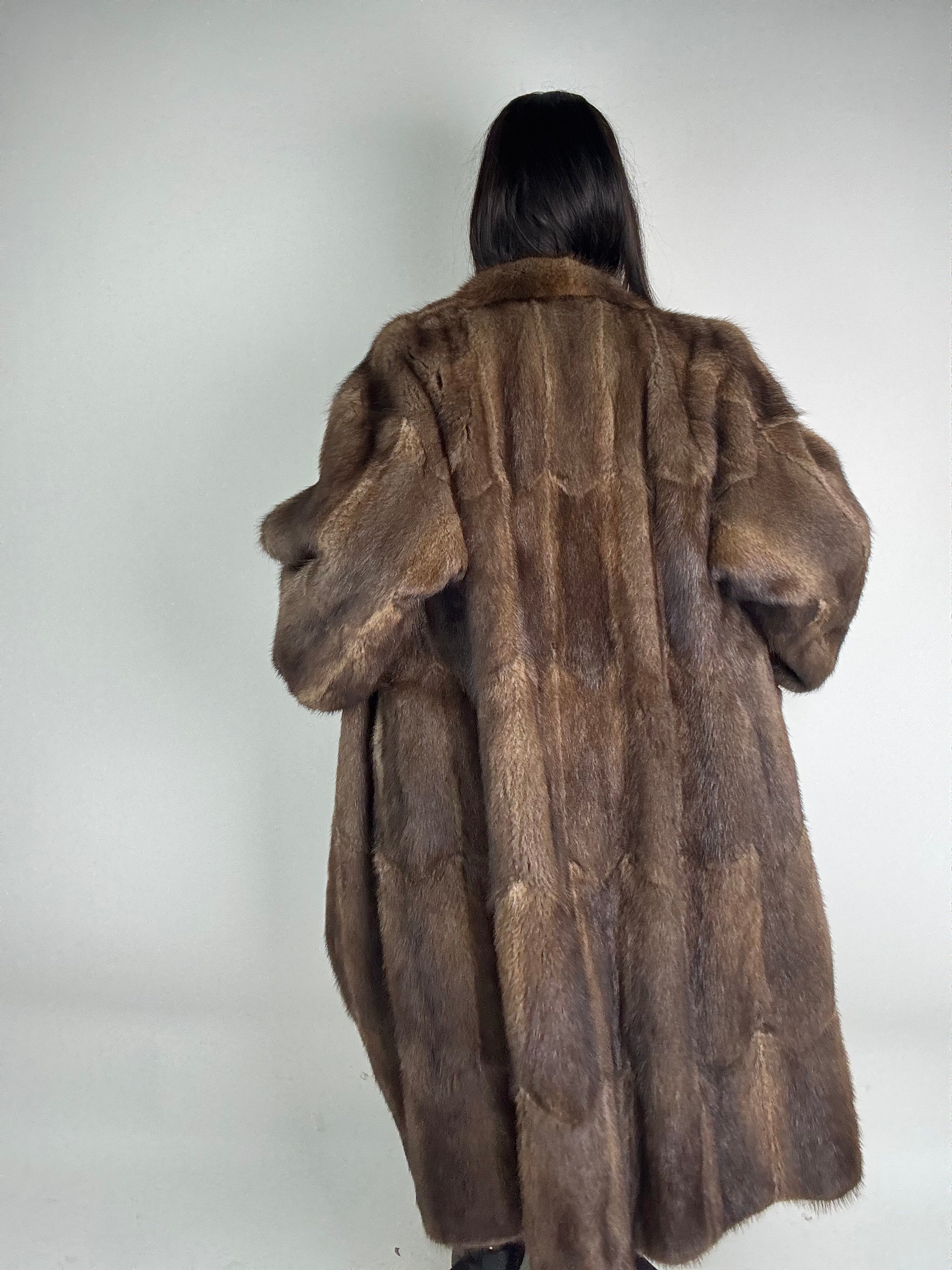 Cappotto in castoro N509