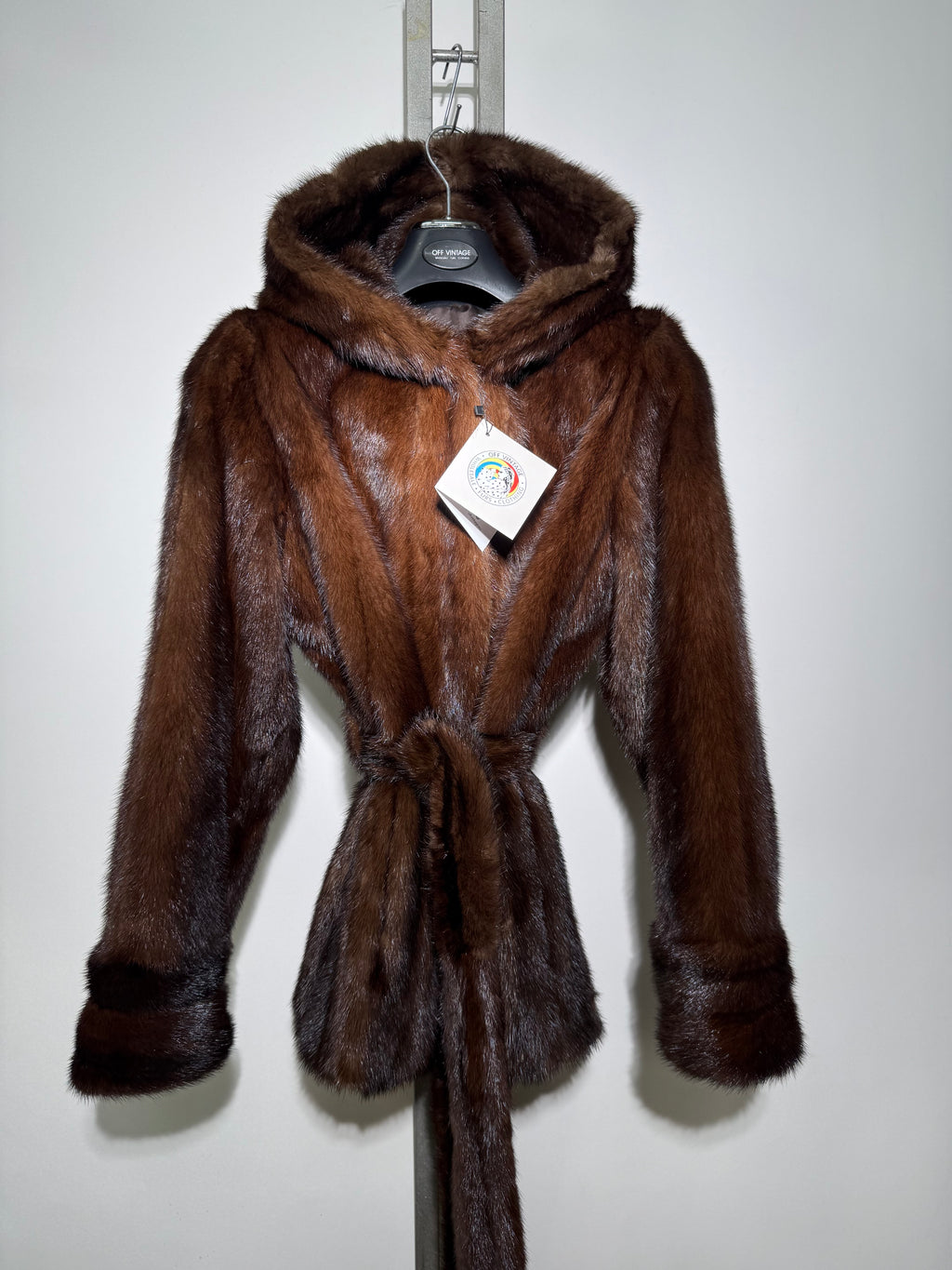 Giacca in visone cintura e cappuccio