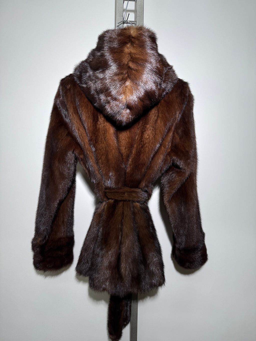 Giacca in visone cintura e cappuccio