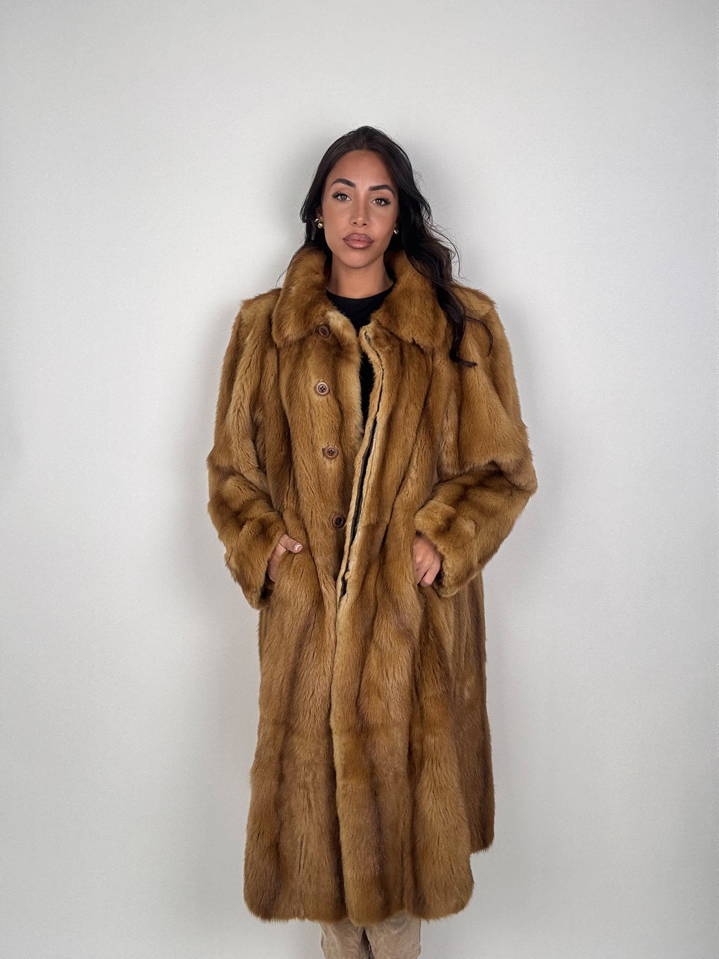 Cappotto in visone N663