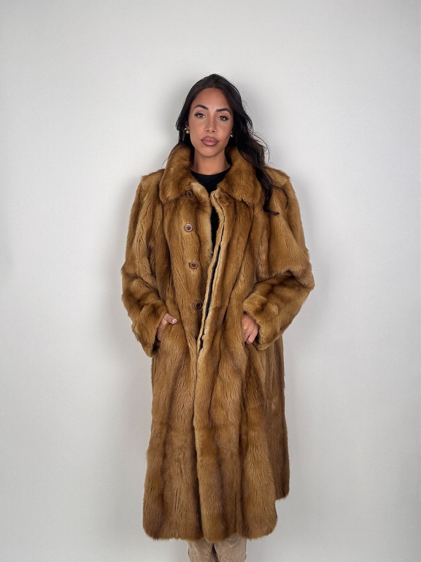Cappotto in visone N663