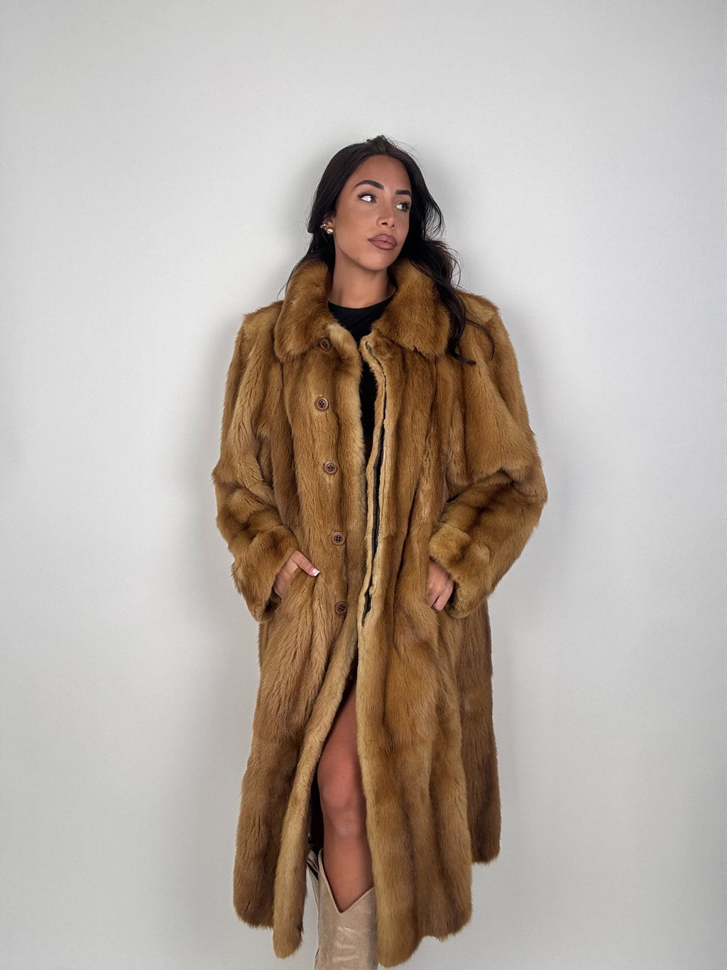 Cappotto in visone N663