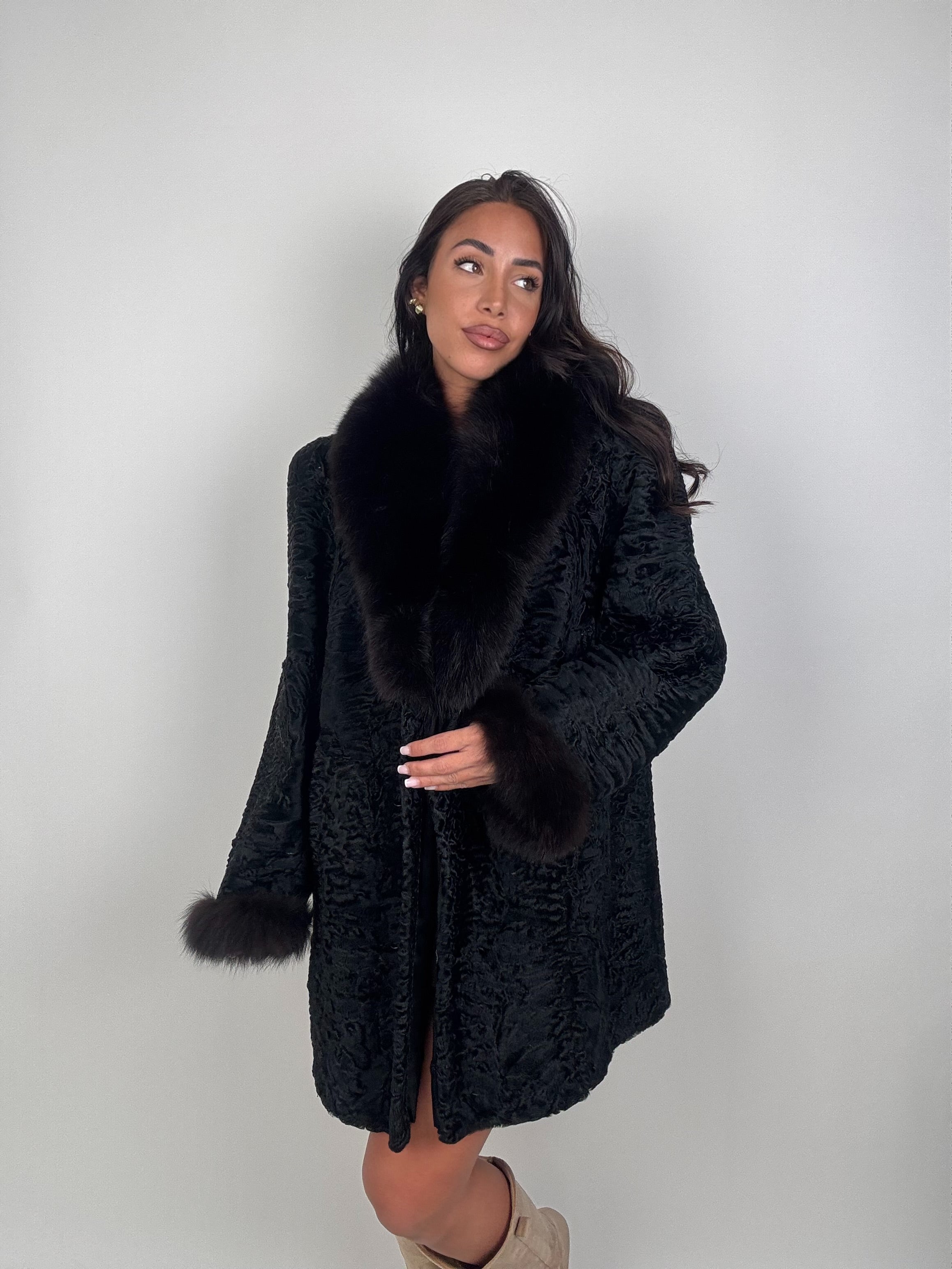 Cappotto in astrakan N76