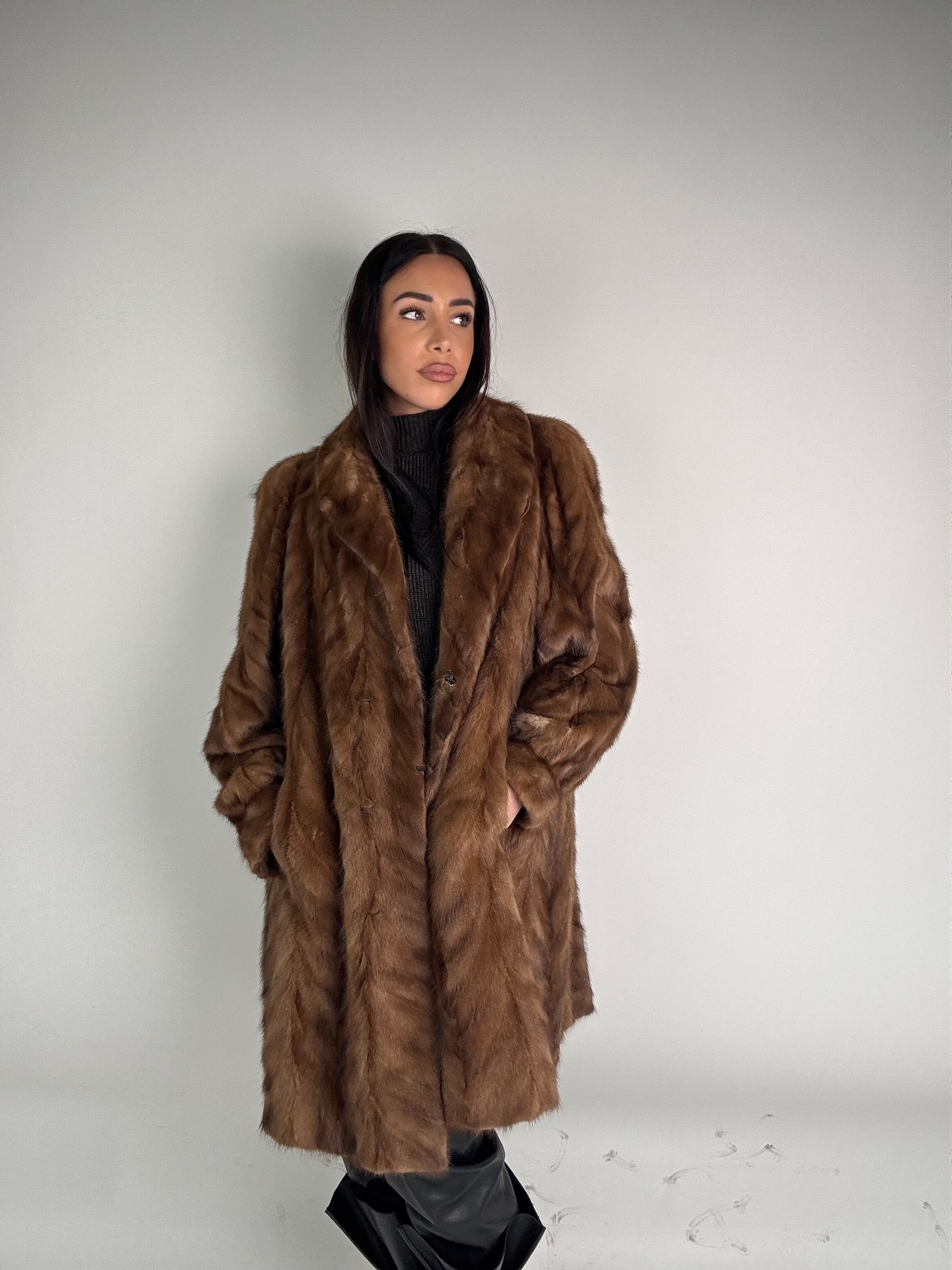 Cappotto in visone N506