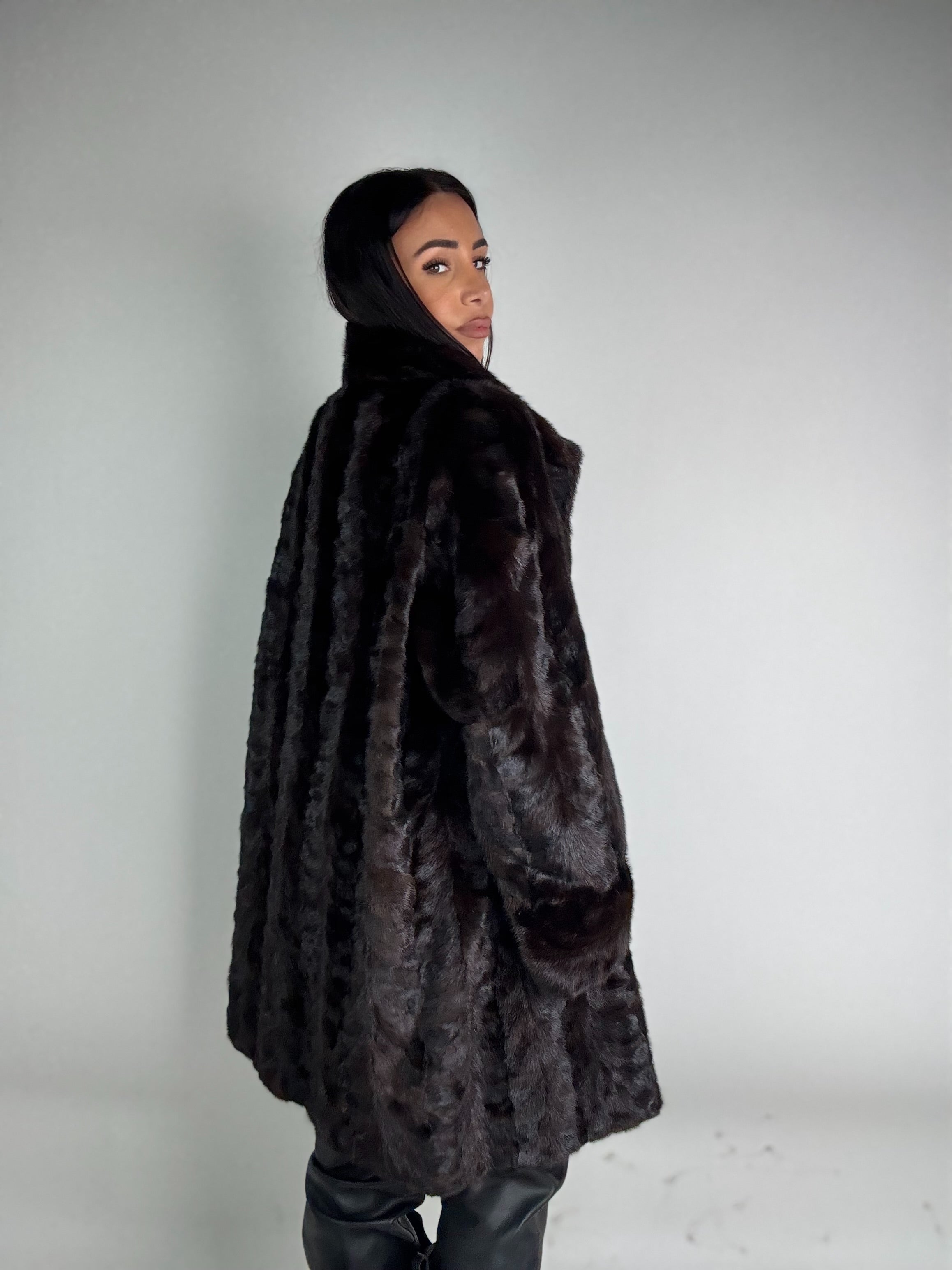 Cappotto in visone N507