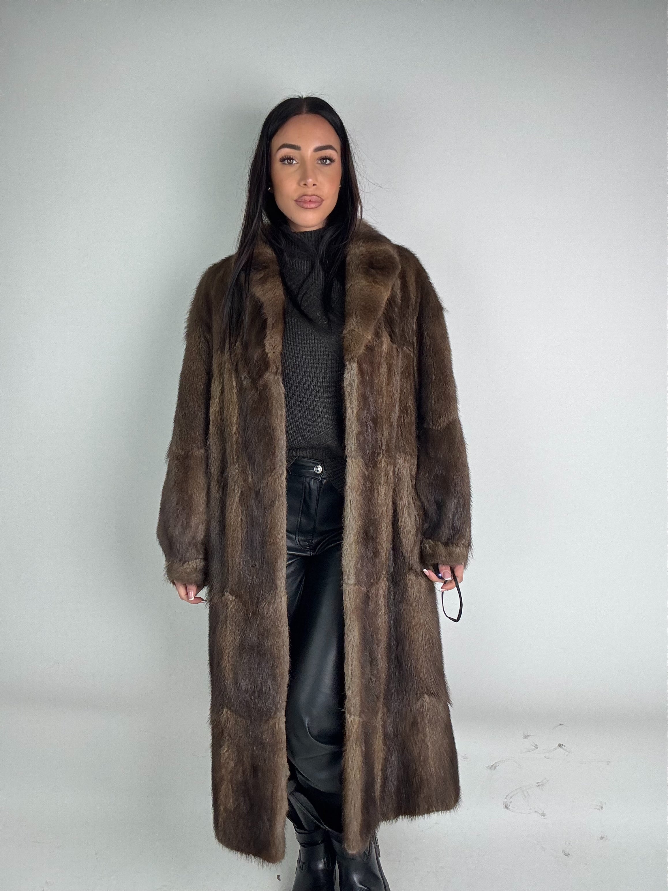 Cappotto in castoro N509